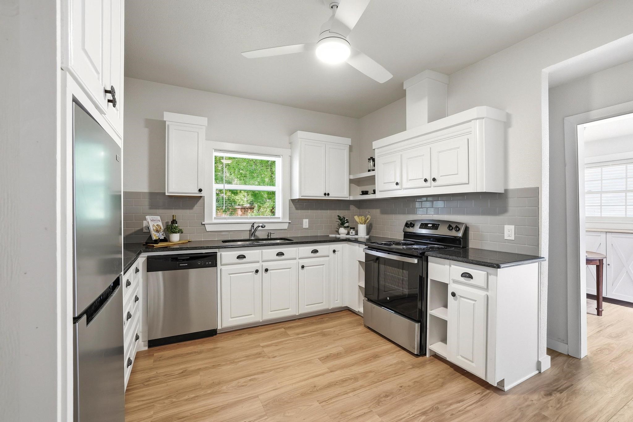 537 E Sears Street Denison TX 75021