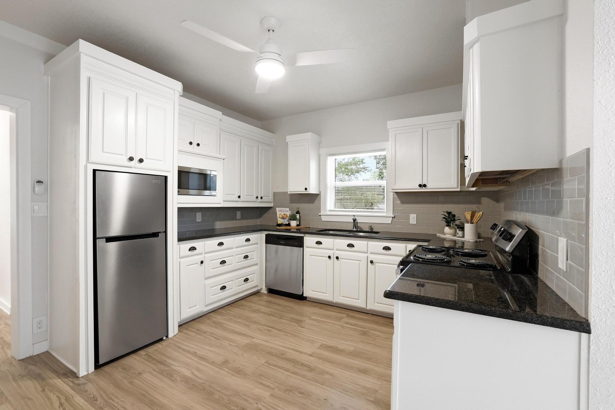 537 E Sears Street Denison TX 75021