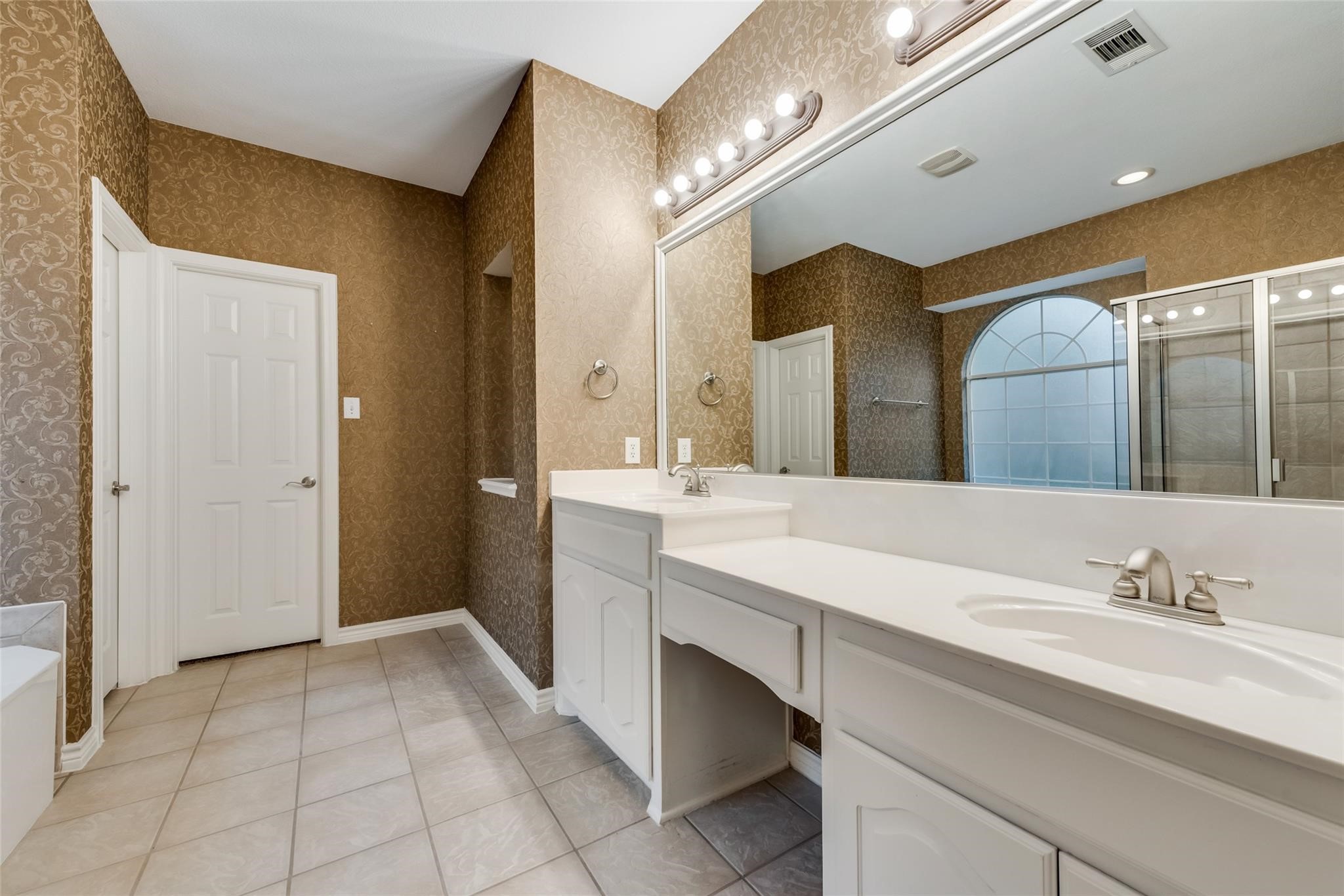 1213 Vistawood Drive Mansfield TX 76063