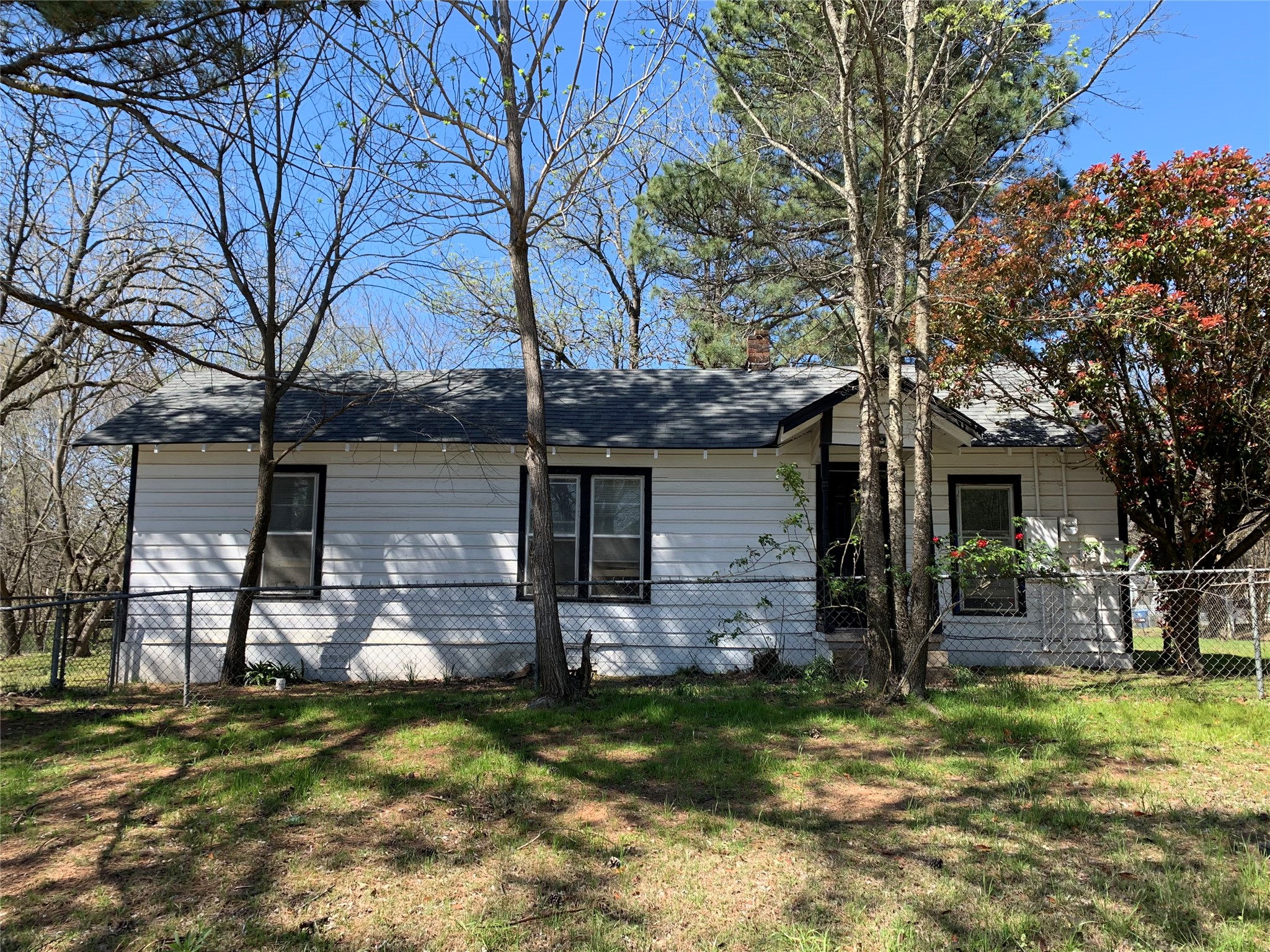 630 E Acheson Street Denison TX 75021