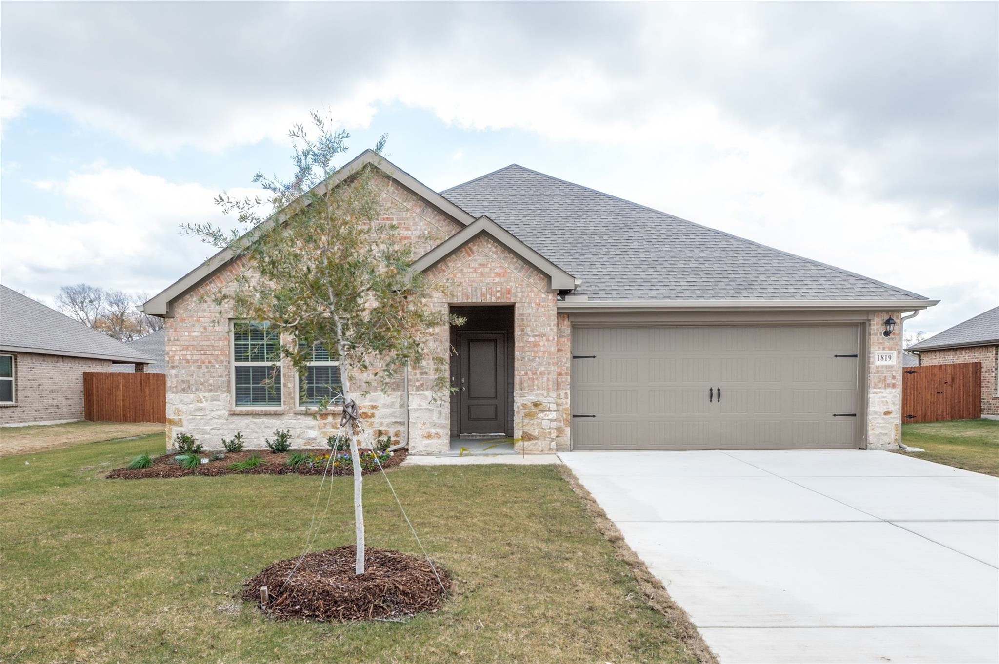 1819 Pecan Valley Drive Kaufman TX 75142