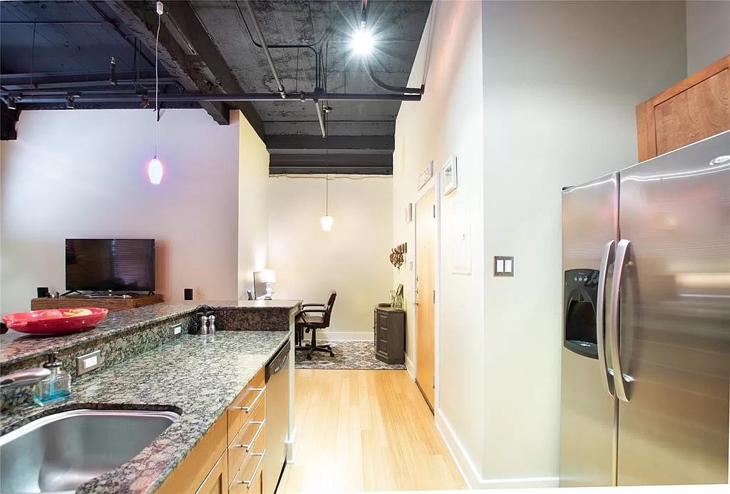 910 Houston Street Fort Worth TX 76102