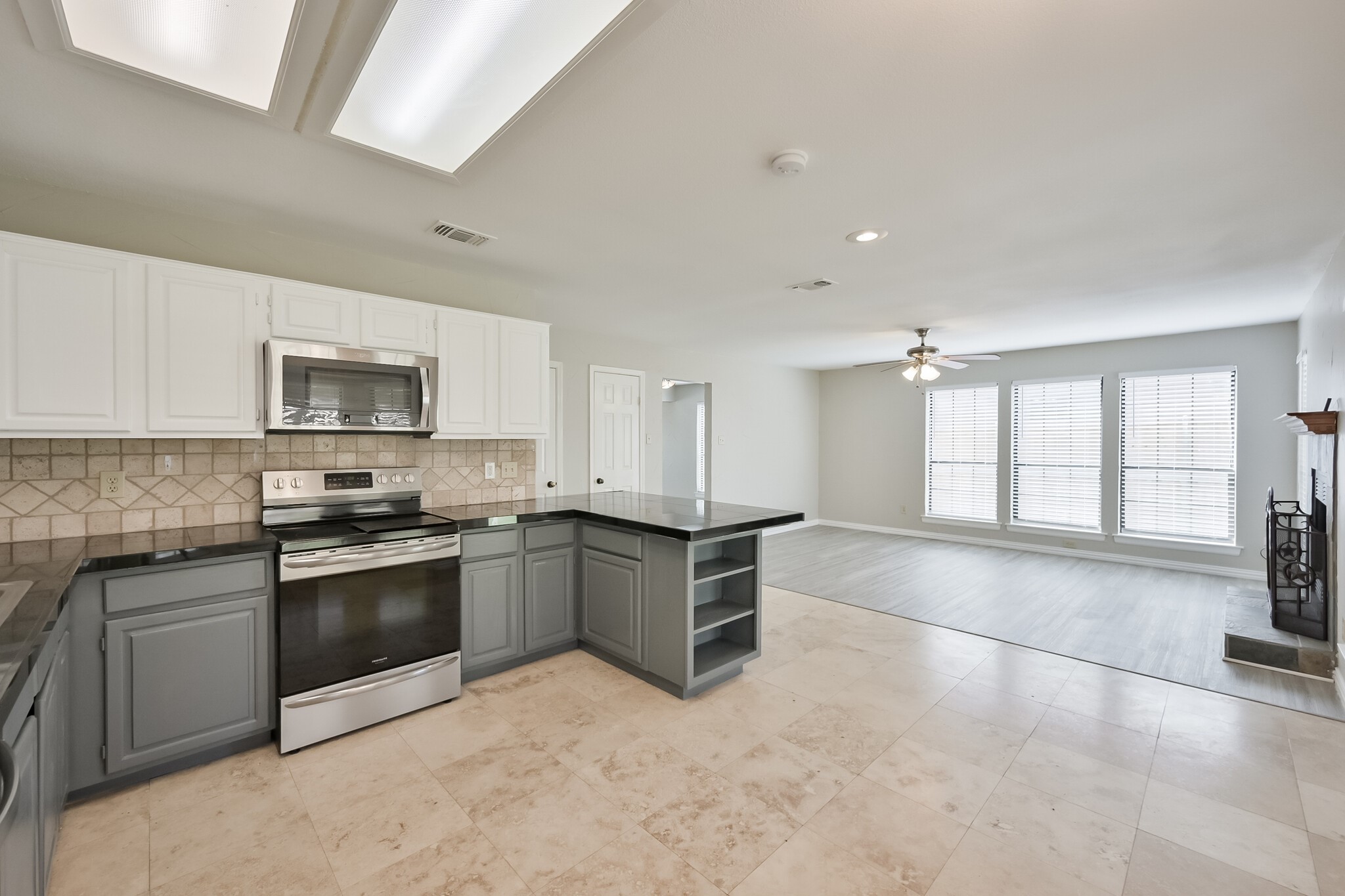 1521 Stratford Drive Mansfield TX 76063