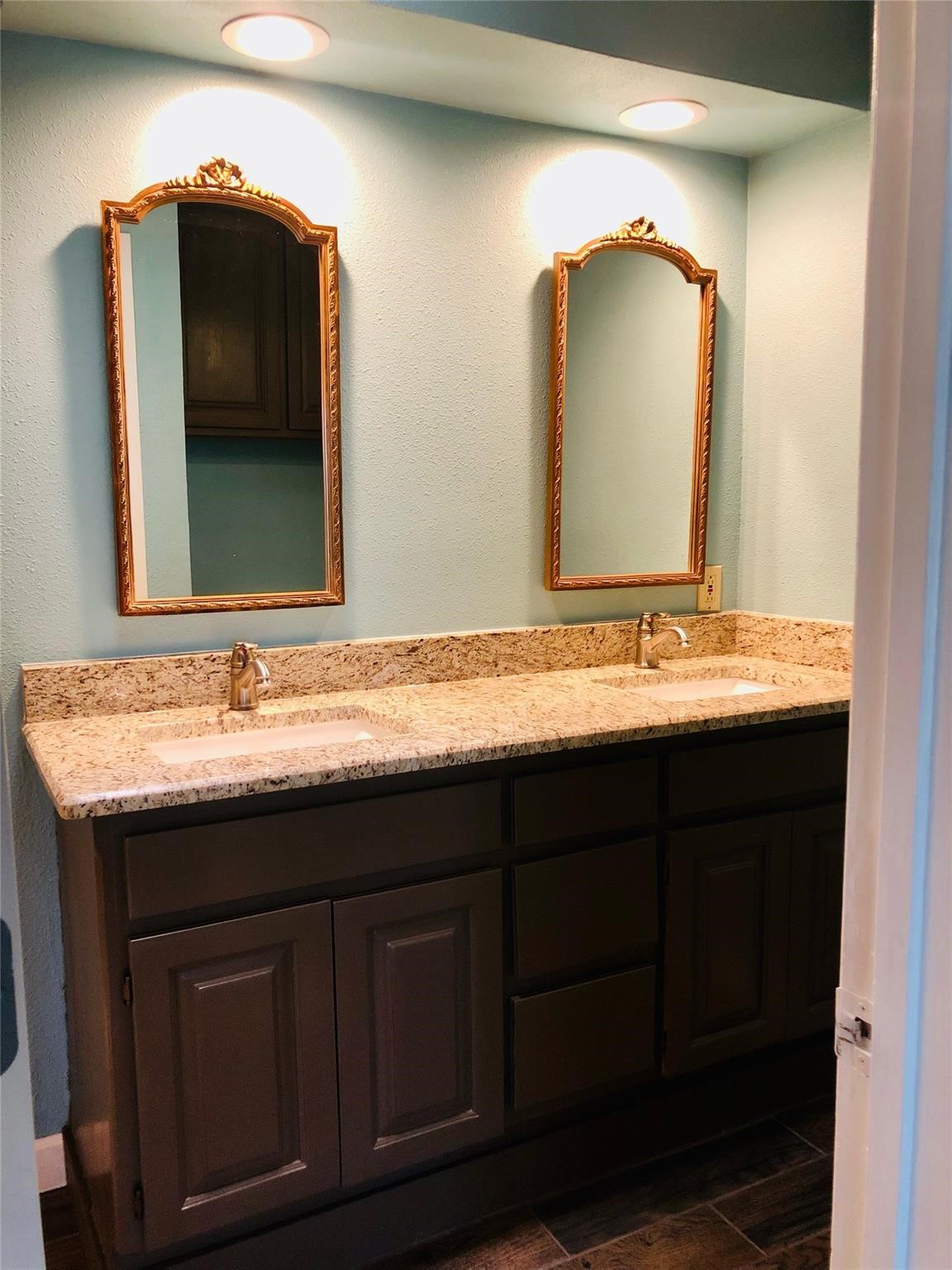 3013 Carolyn Court Bedford TX 76021