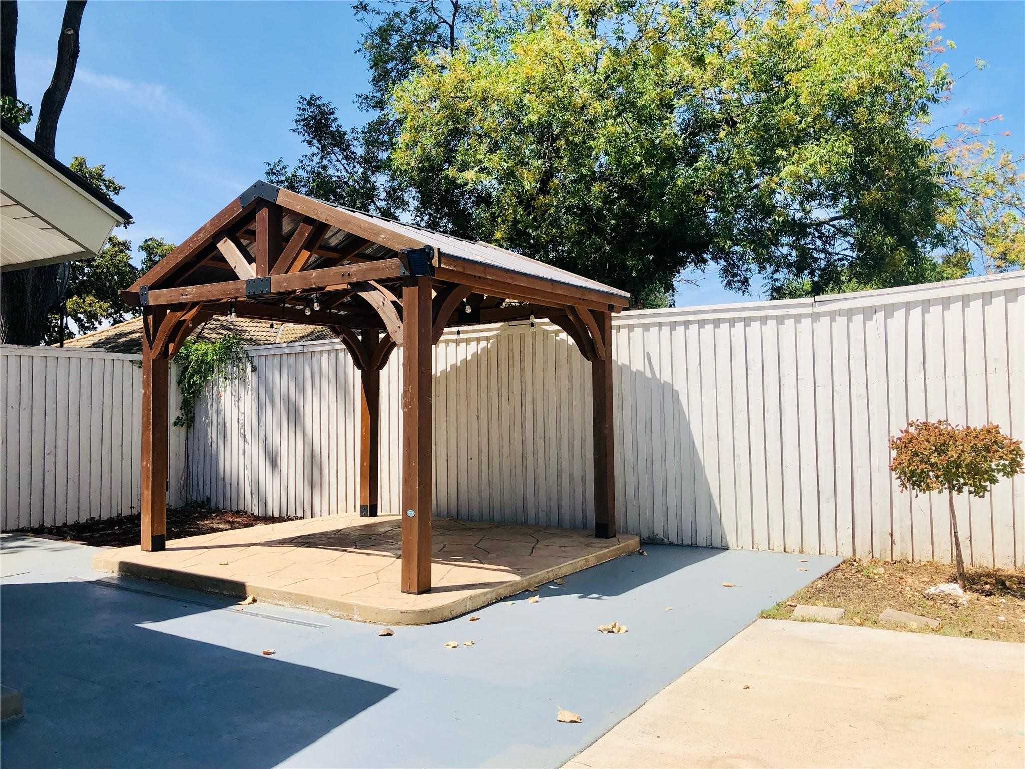 3013 Carolyn Court Bedford TX 76021