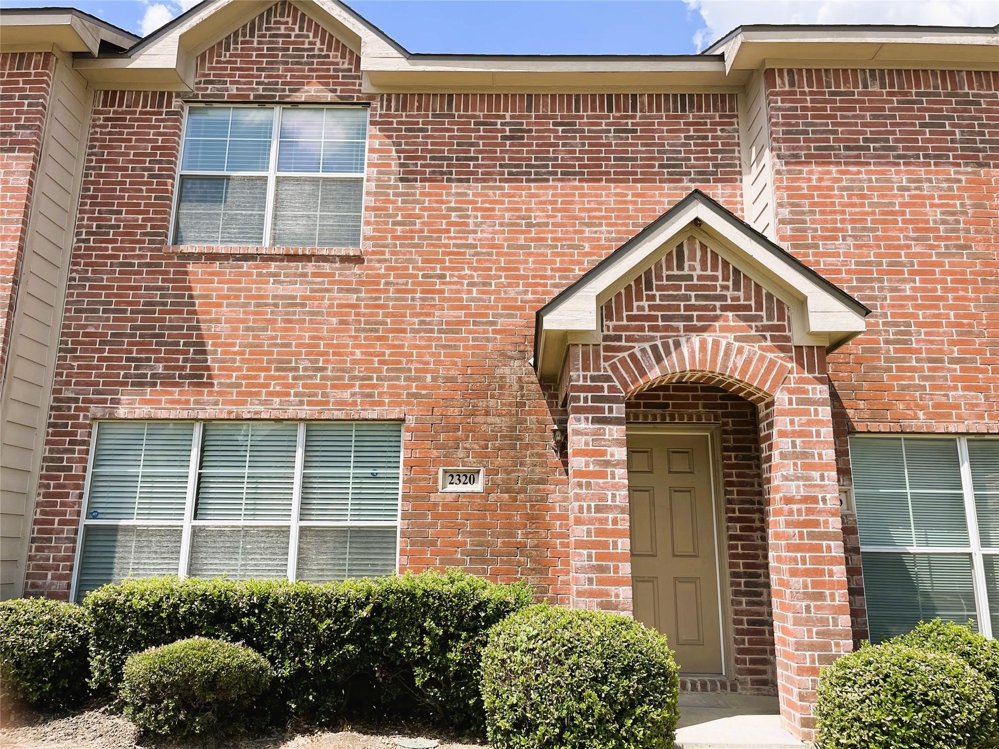 2320 Calendar Court Grand Prairie TX 75050