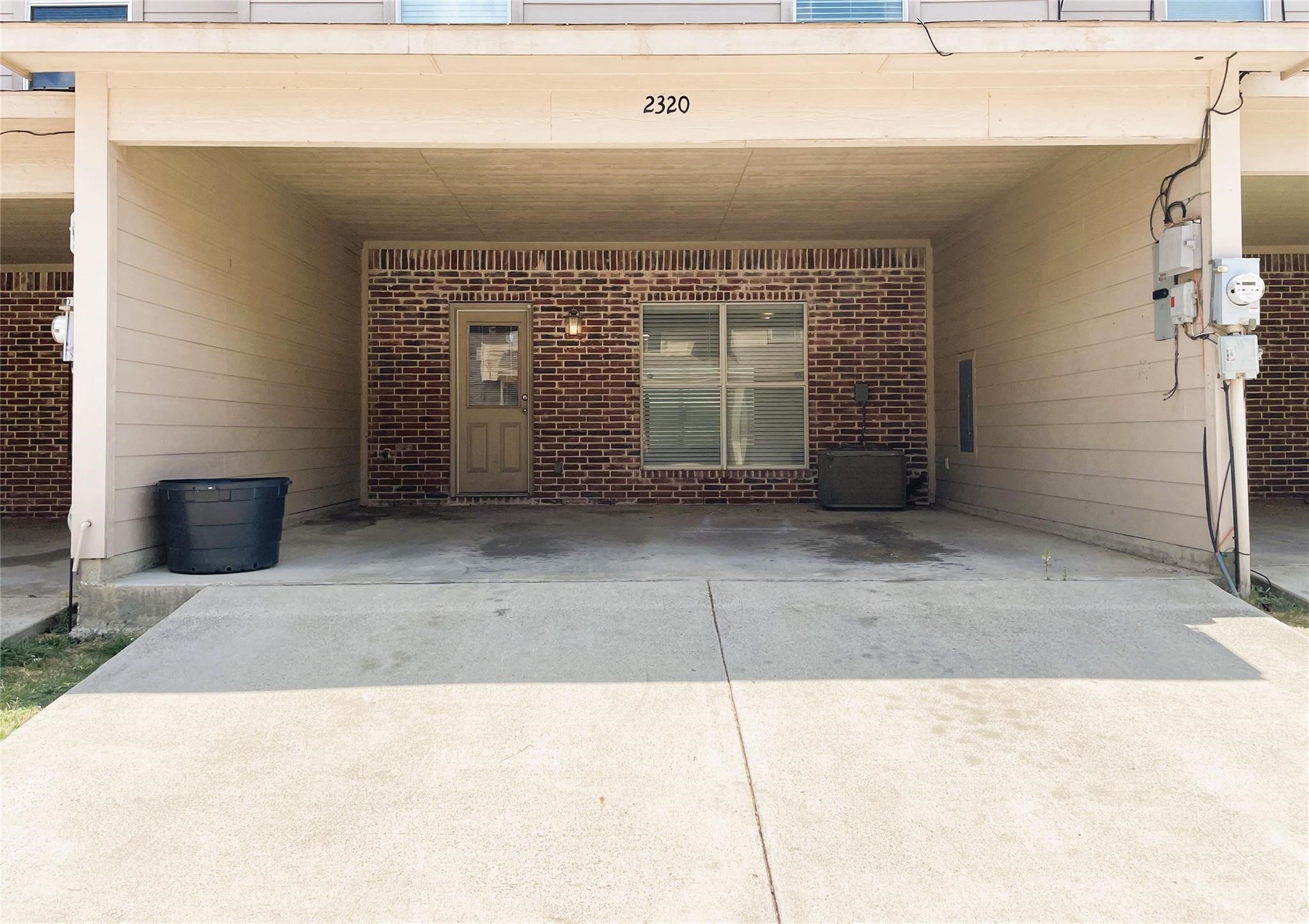 2320 Calendar Court Grand Prairie TX 75050