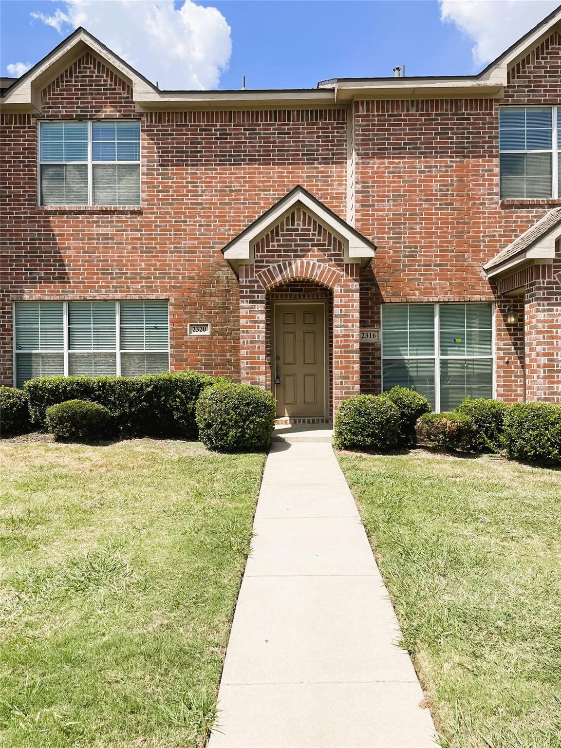 2320 Calendar Court Grand Prairie TX 75050