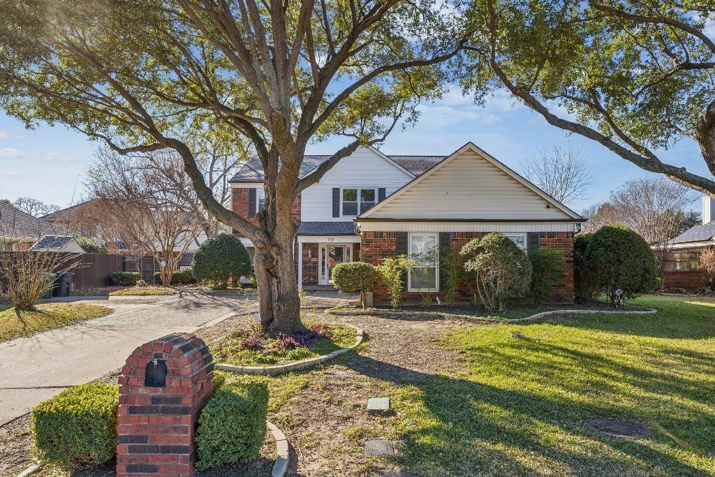 709 Bridget Way Hurst TX 76054
