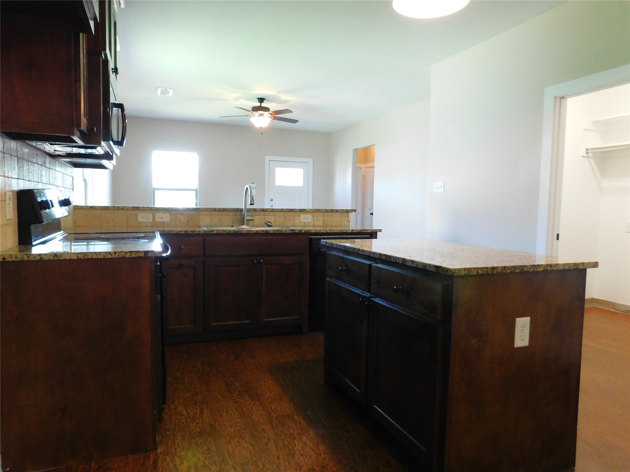 673 Copenhavr Street Pilot Point TX 76258