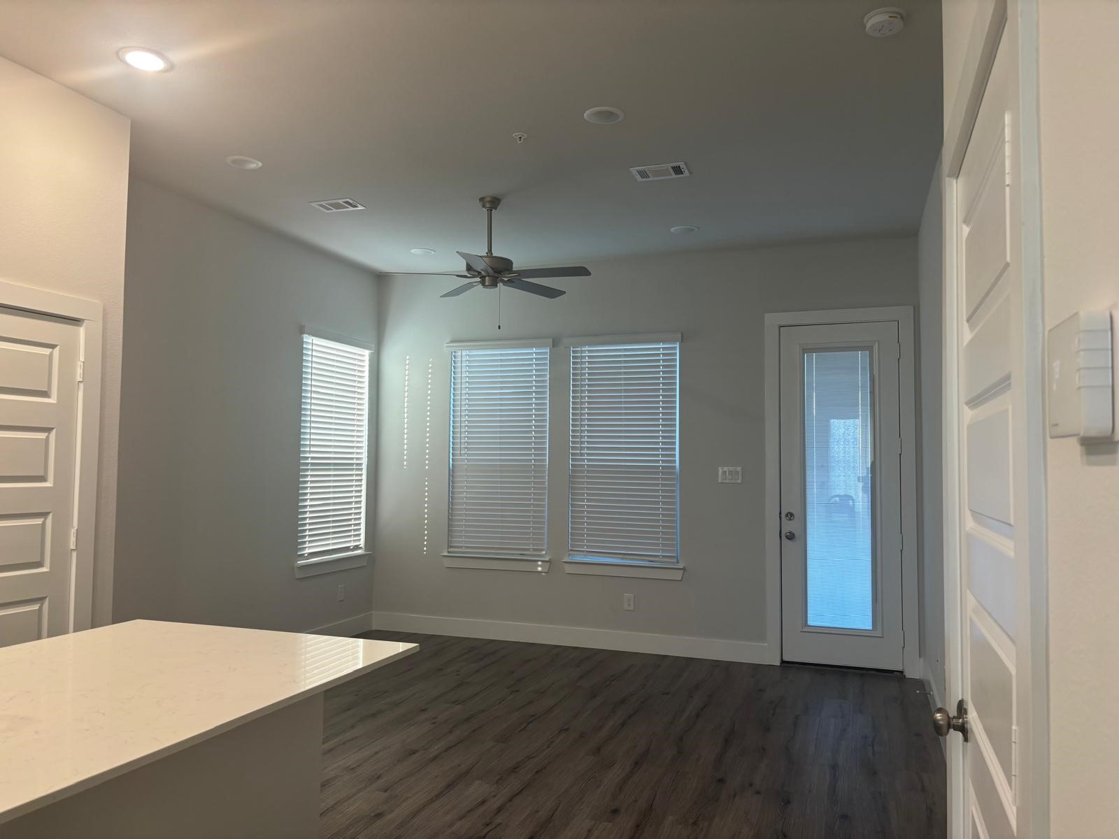 825 W Mayfield Road Arlington TX 76015