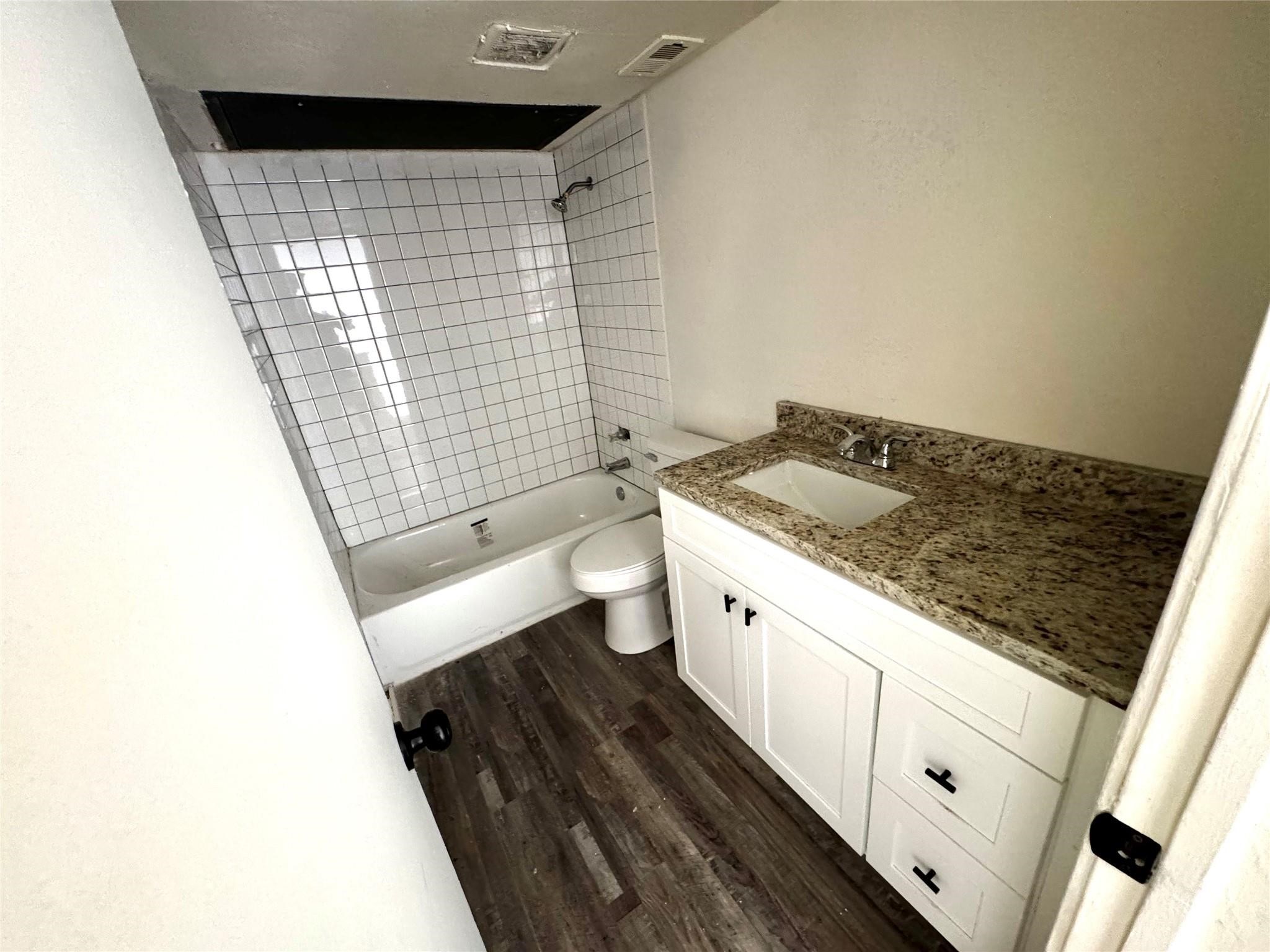3524 Buckingham Garland TX 75042