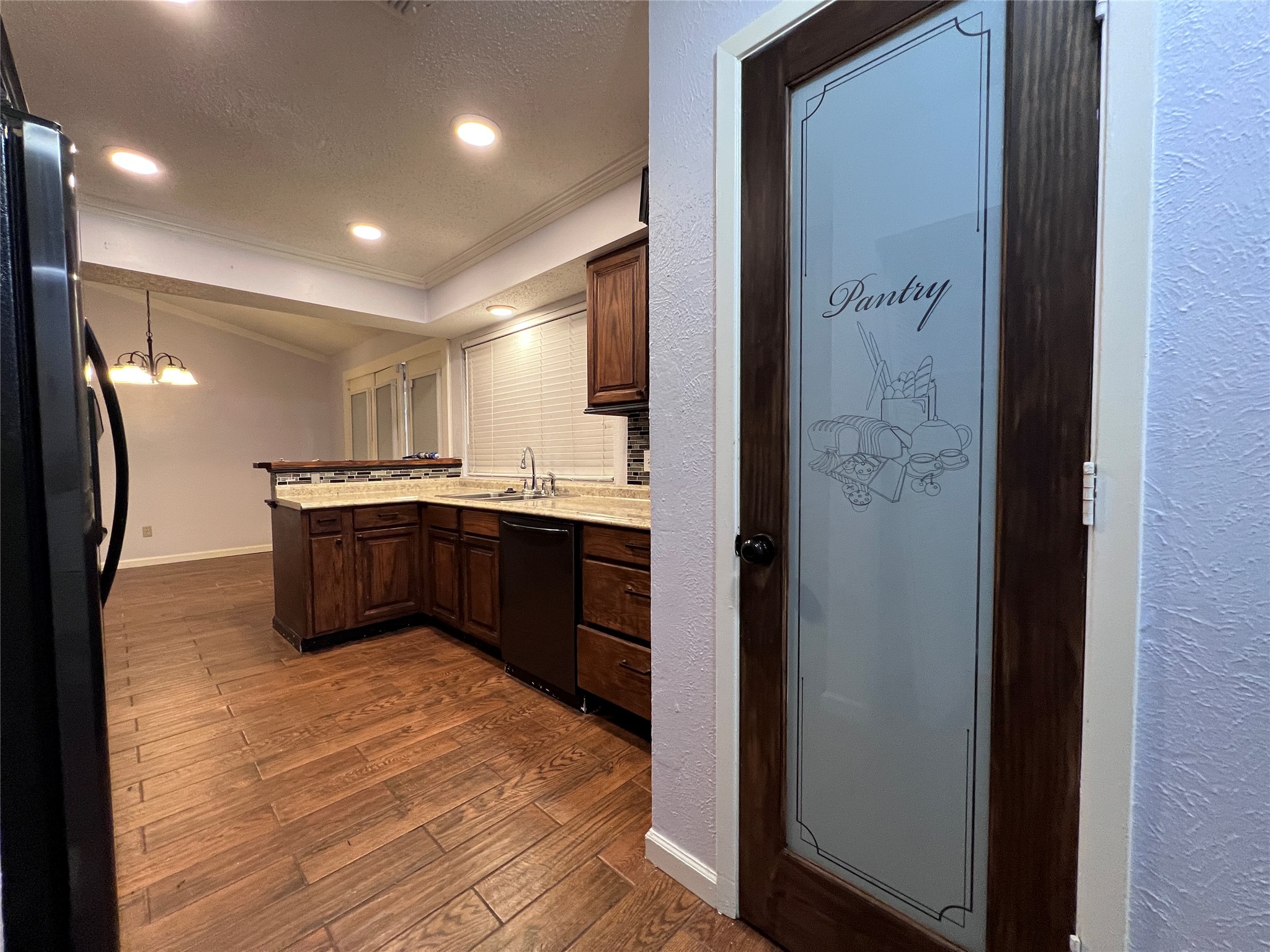 2466 Channing Drive Grand Prairie TX 75052