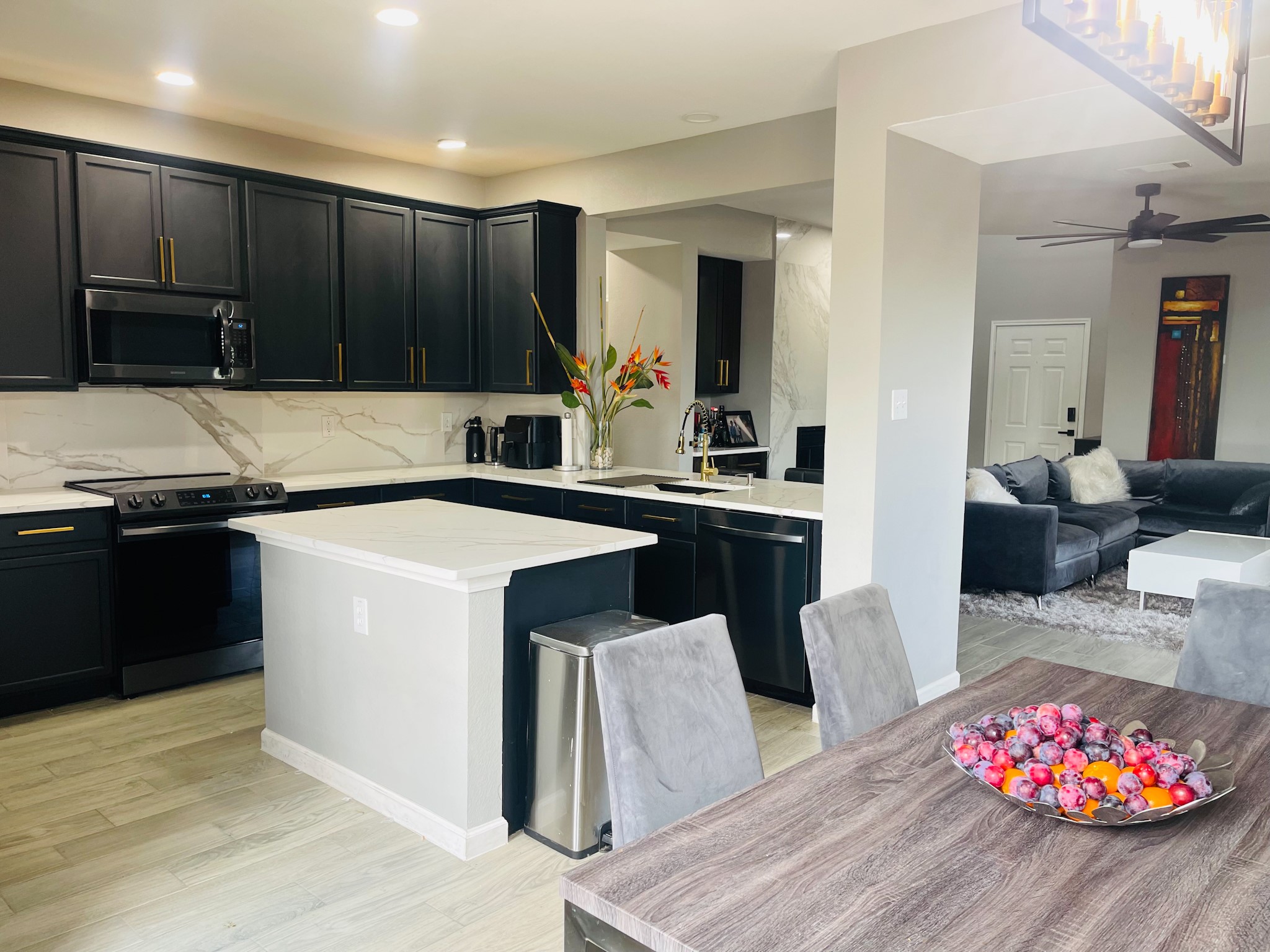 516 Angela Lane Euless TX 76039