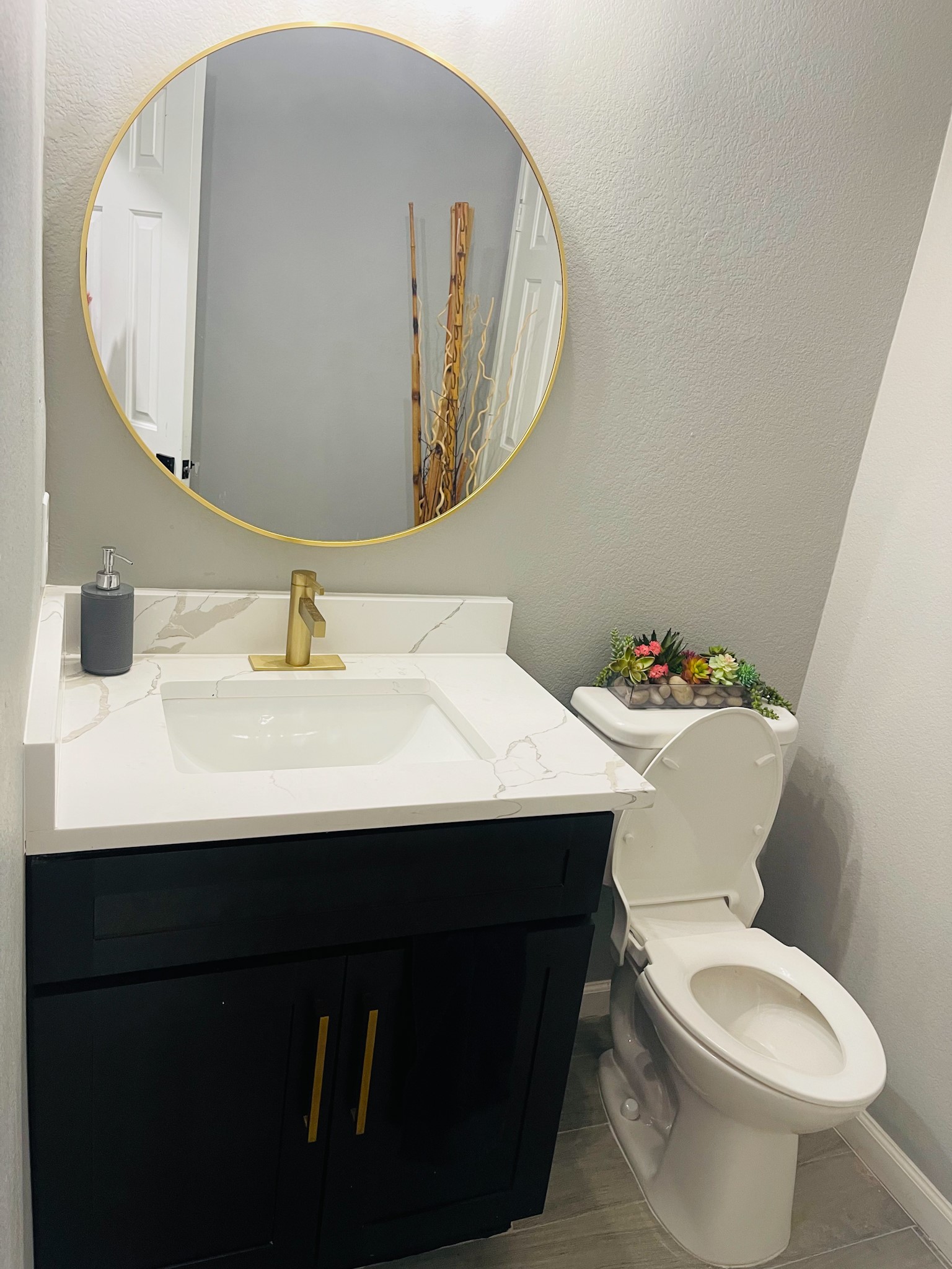 516 Angela Lane Euless TX 76039