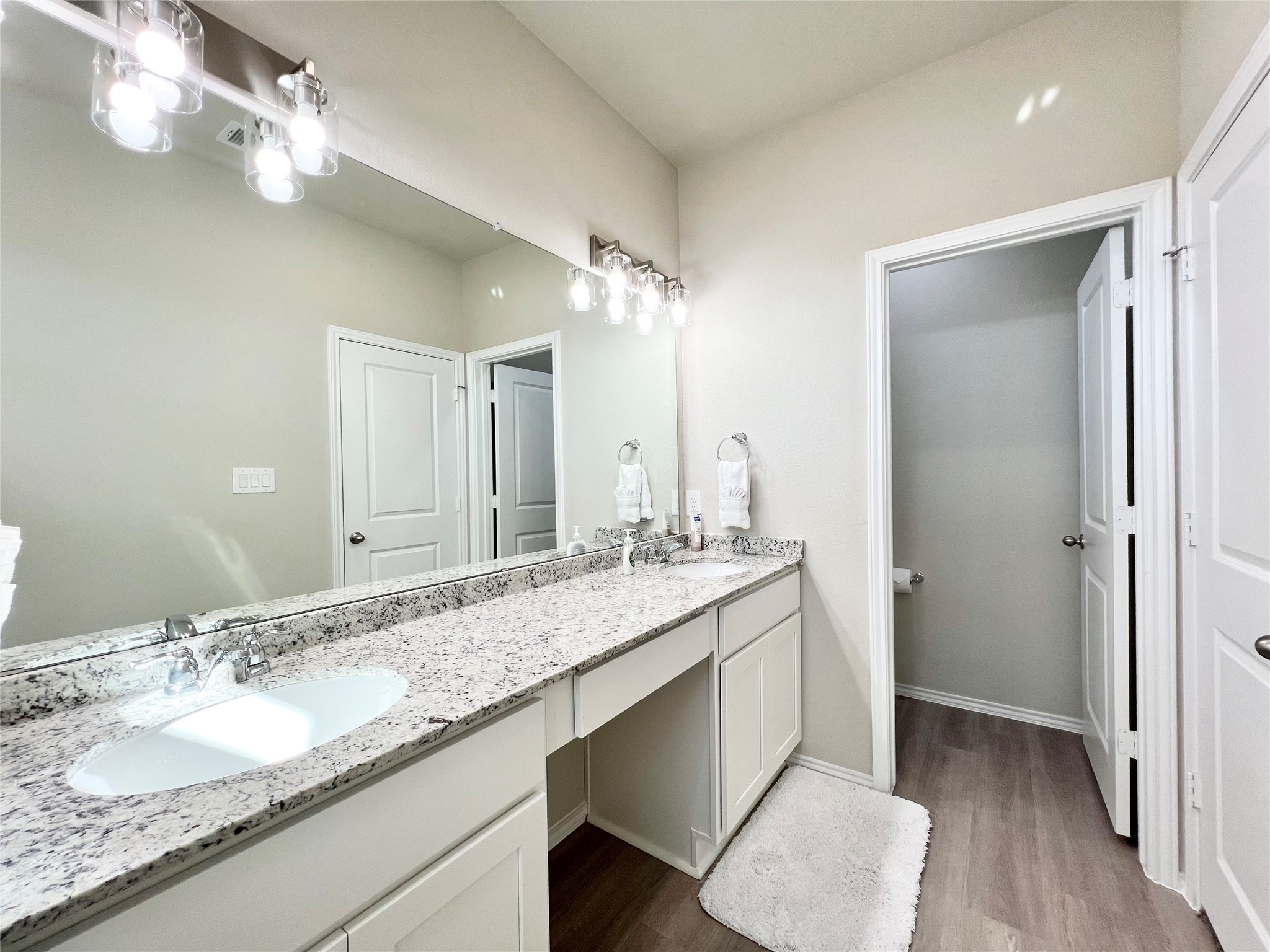 3501 E Renfro Street Burleson TX 76028