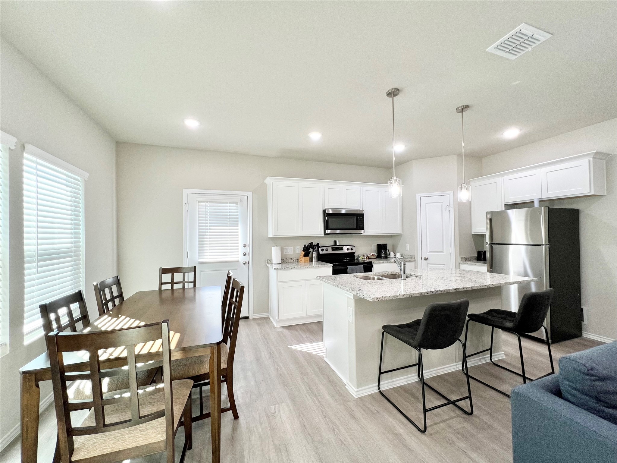 3501 E Renfro Street Burleson TX 76028