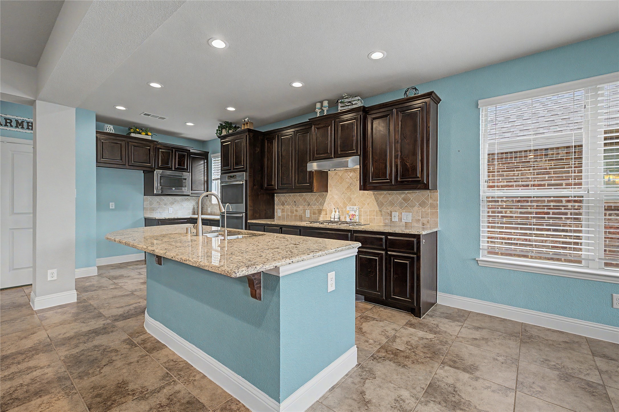 605 Fenceline Drive Argyle TX 76226