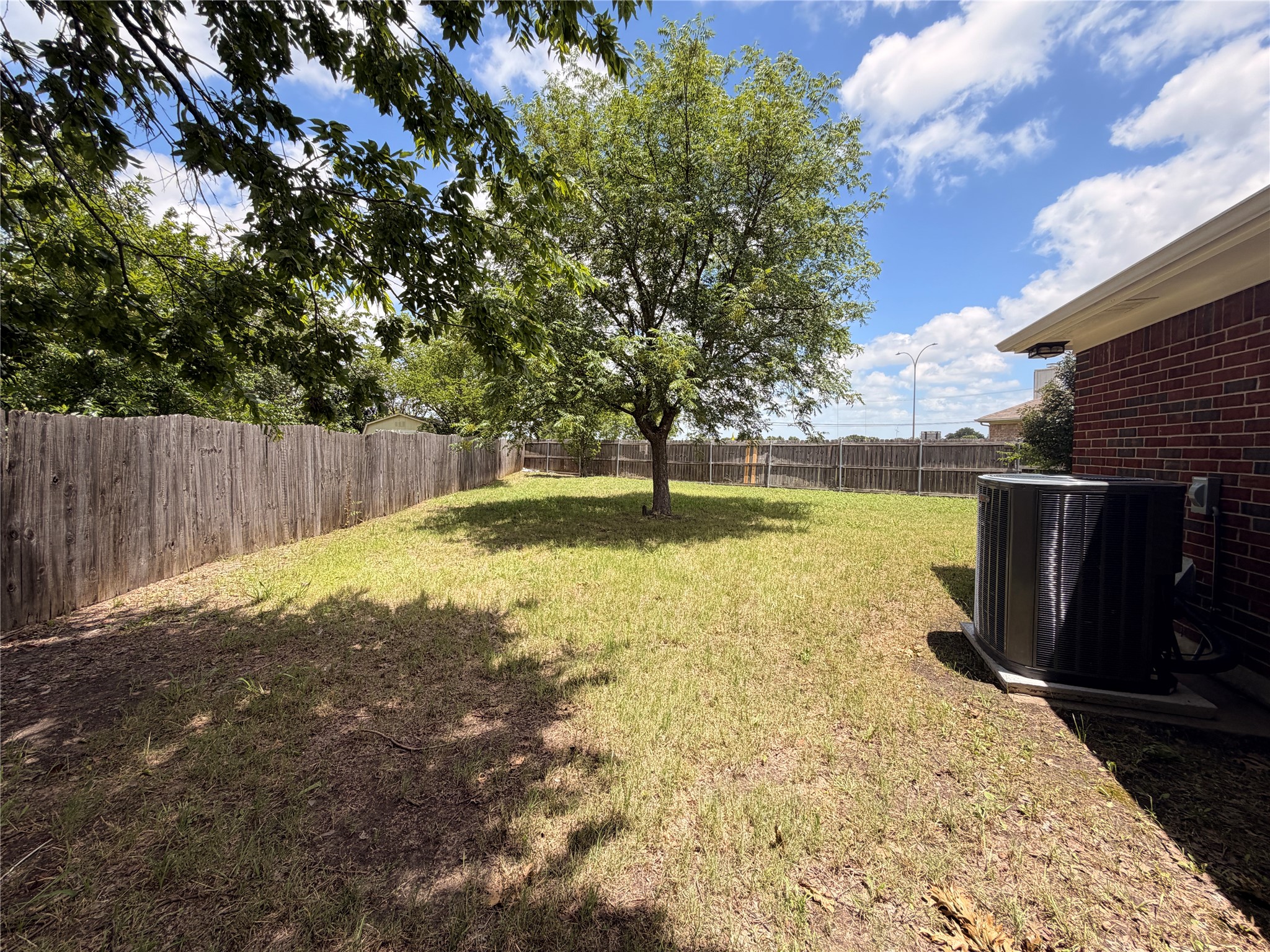 2131 Post Wood Lane Arlington TX 76018