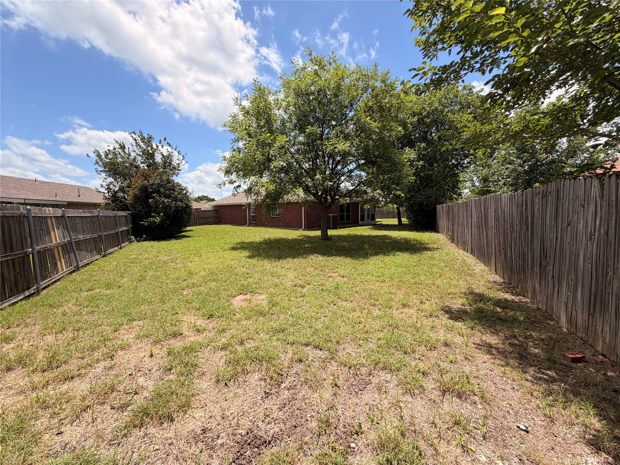 2131 Post Wood Lane Arlington TX 76018