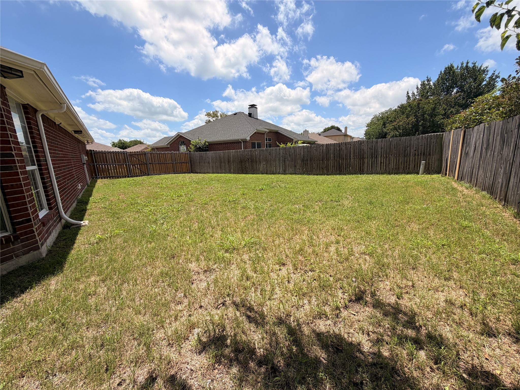 2131 Post Wood Lane Arlington TX 76018