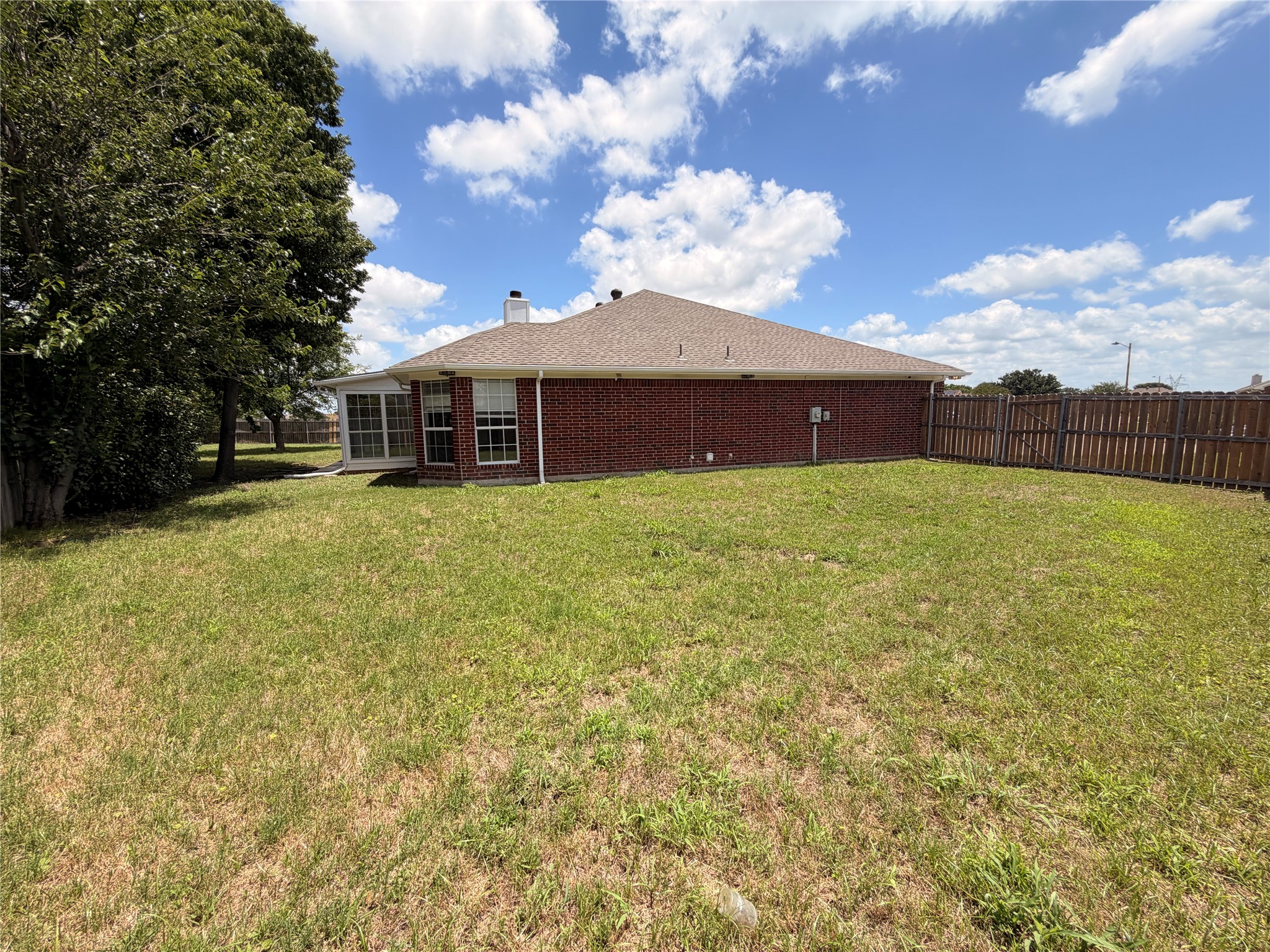 2131 Post Wood Lane Arlington TX 76018