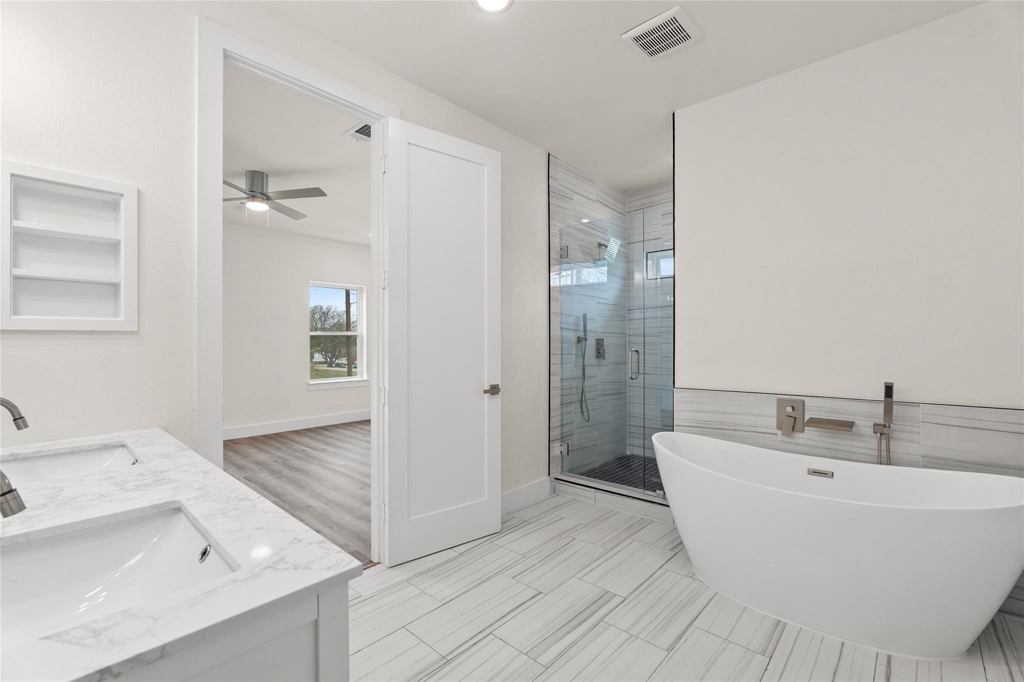 402 S Henderson Avenue Dallas TX 75223