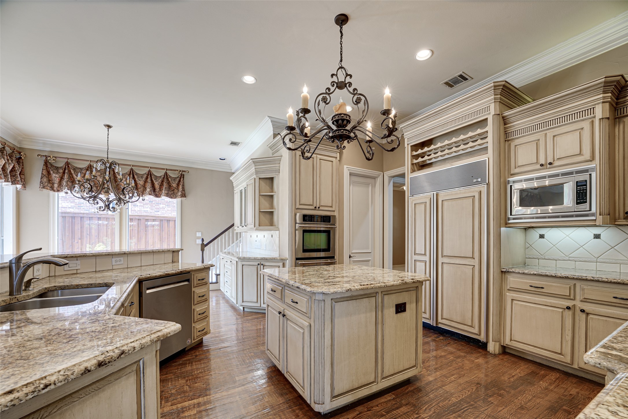 5004 Castle Creek Court Plano TX 75093