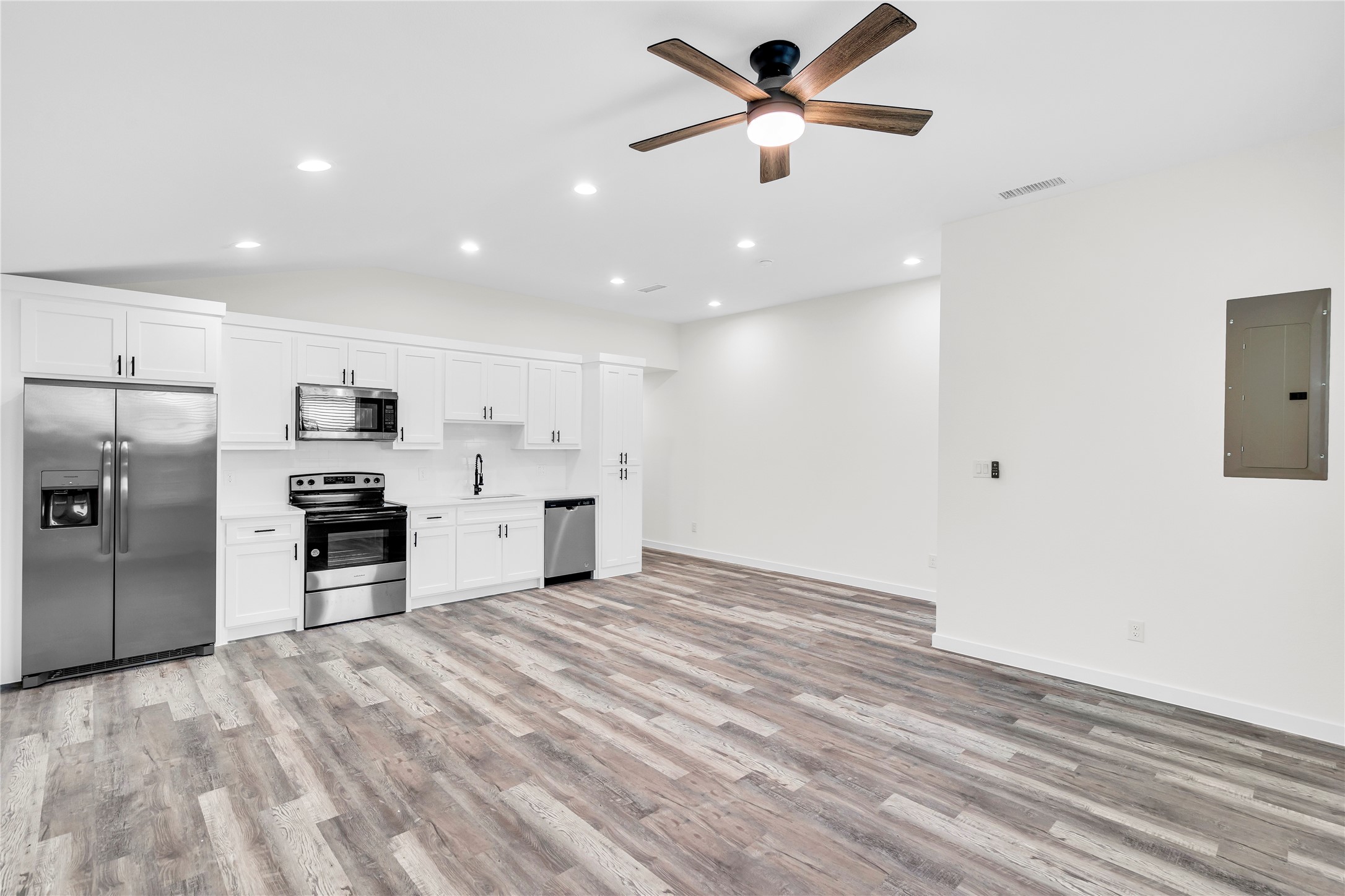 2212 Church Street Greenville TX 75401