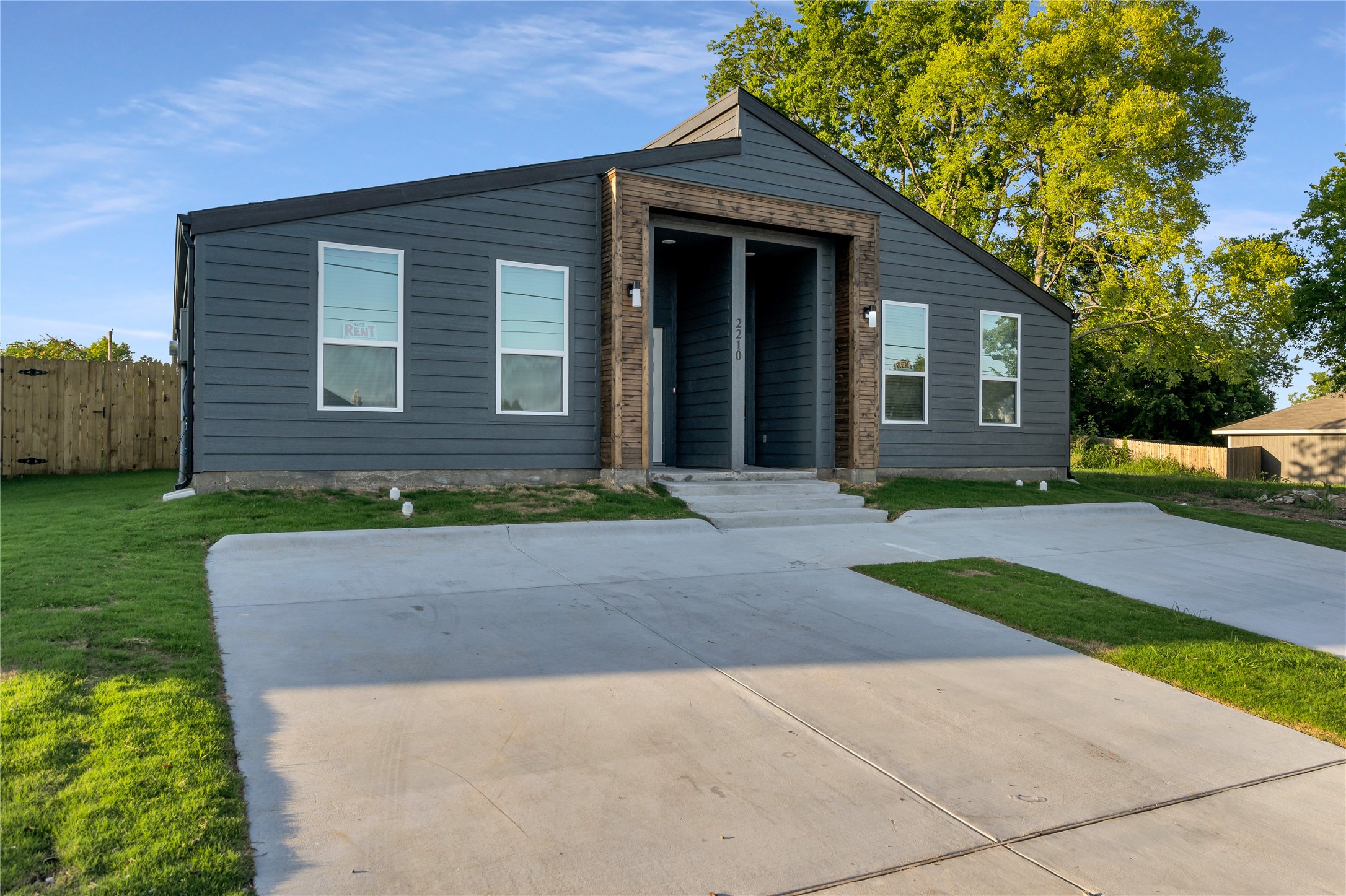 2212 Church Street Greenville TX 75401