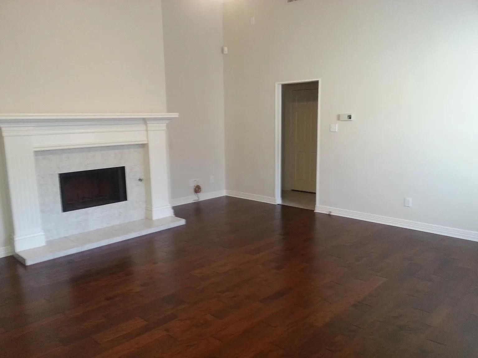 908 Sunningdale Richardson TX 75081