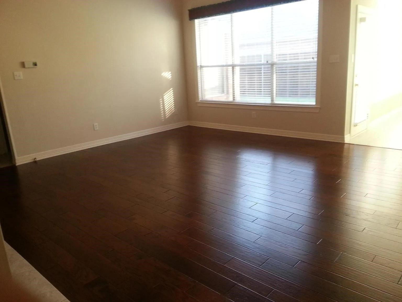 908 Sunningdale Richardson TX 75081