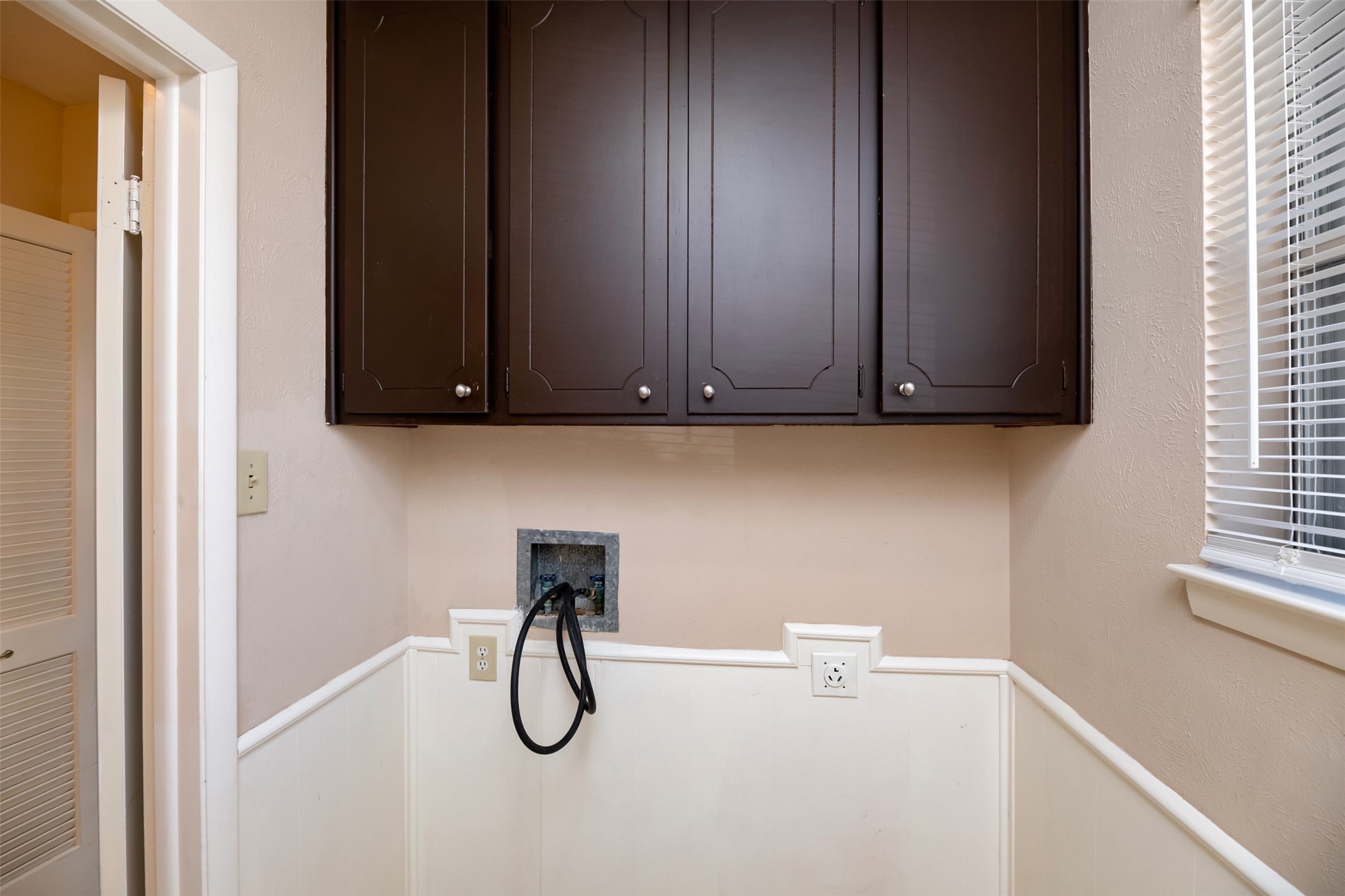 1605 Arrowhead Pantego TX 76013