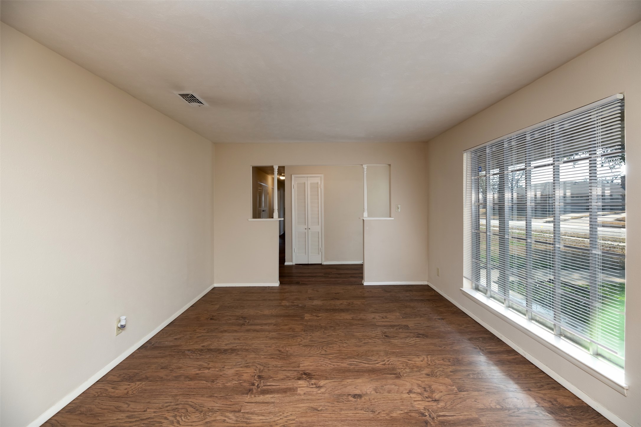 1605 Arrowhead Pantego TX 76013