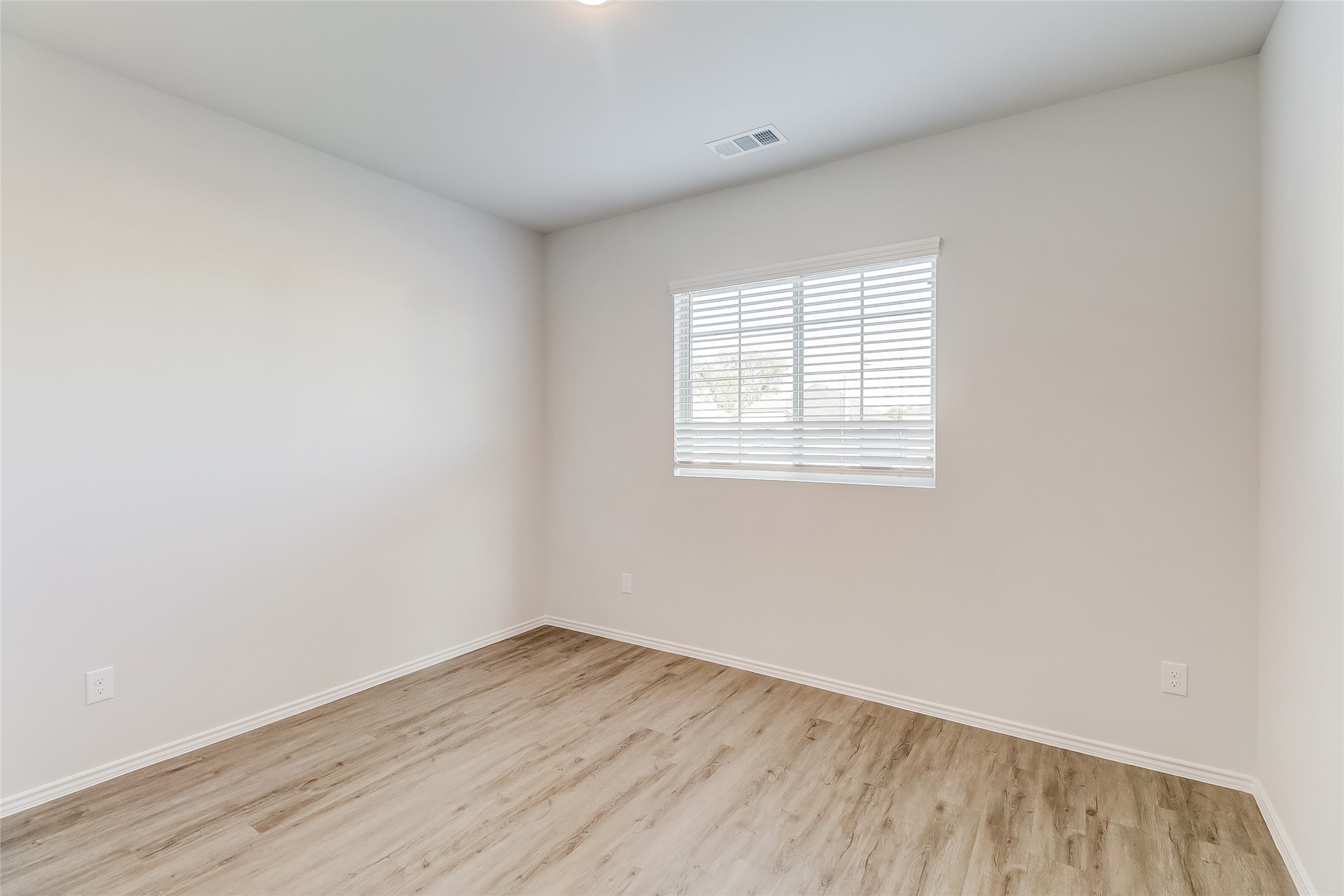 1304 Ester Lane Ennis TX 75119