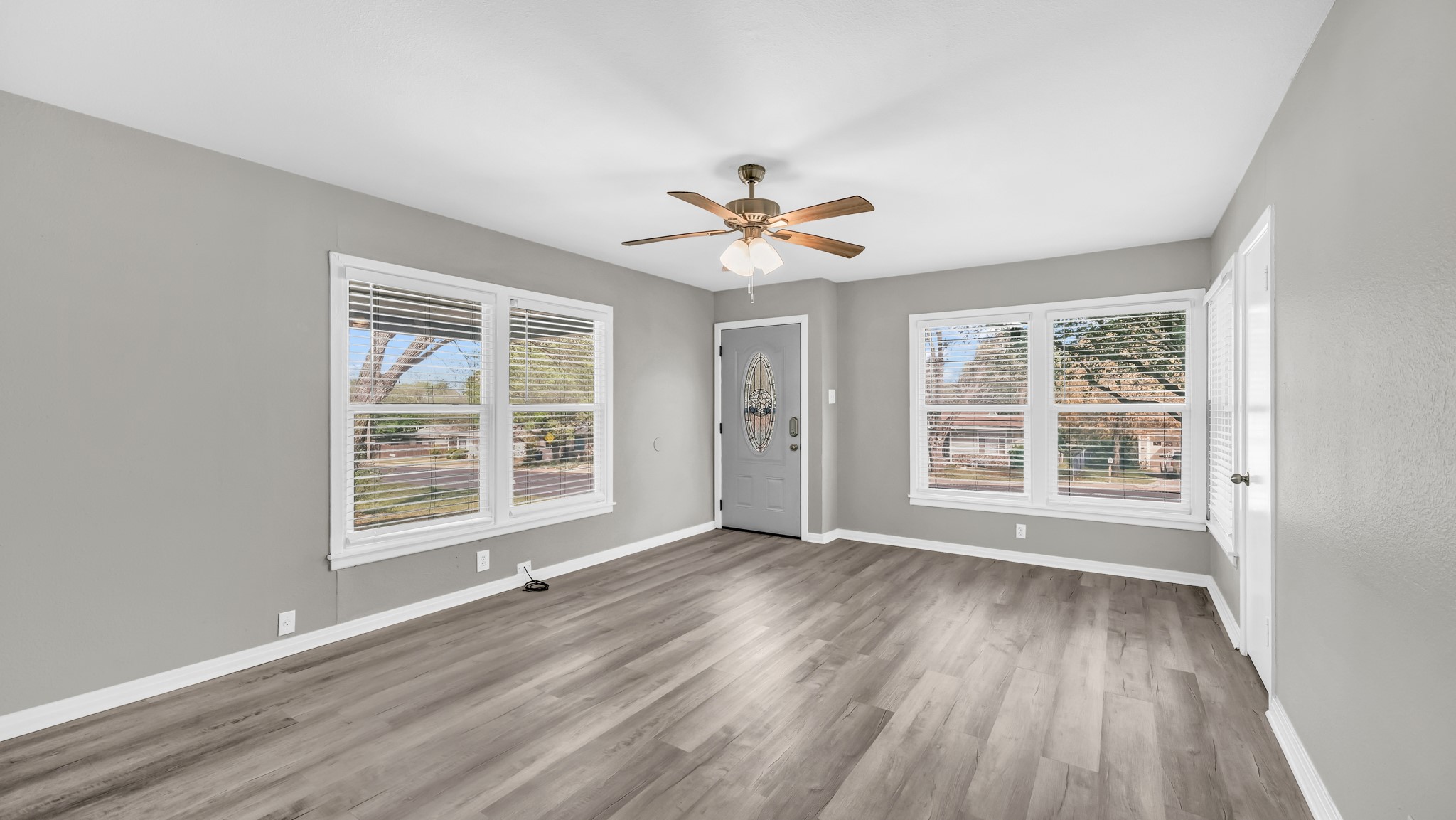 1220 S Lamar Street Weatherford TX 76086