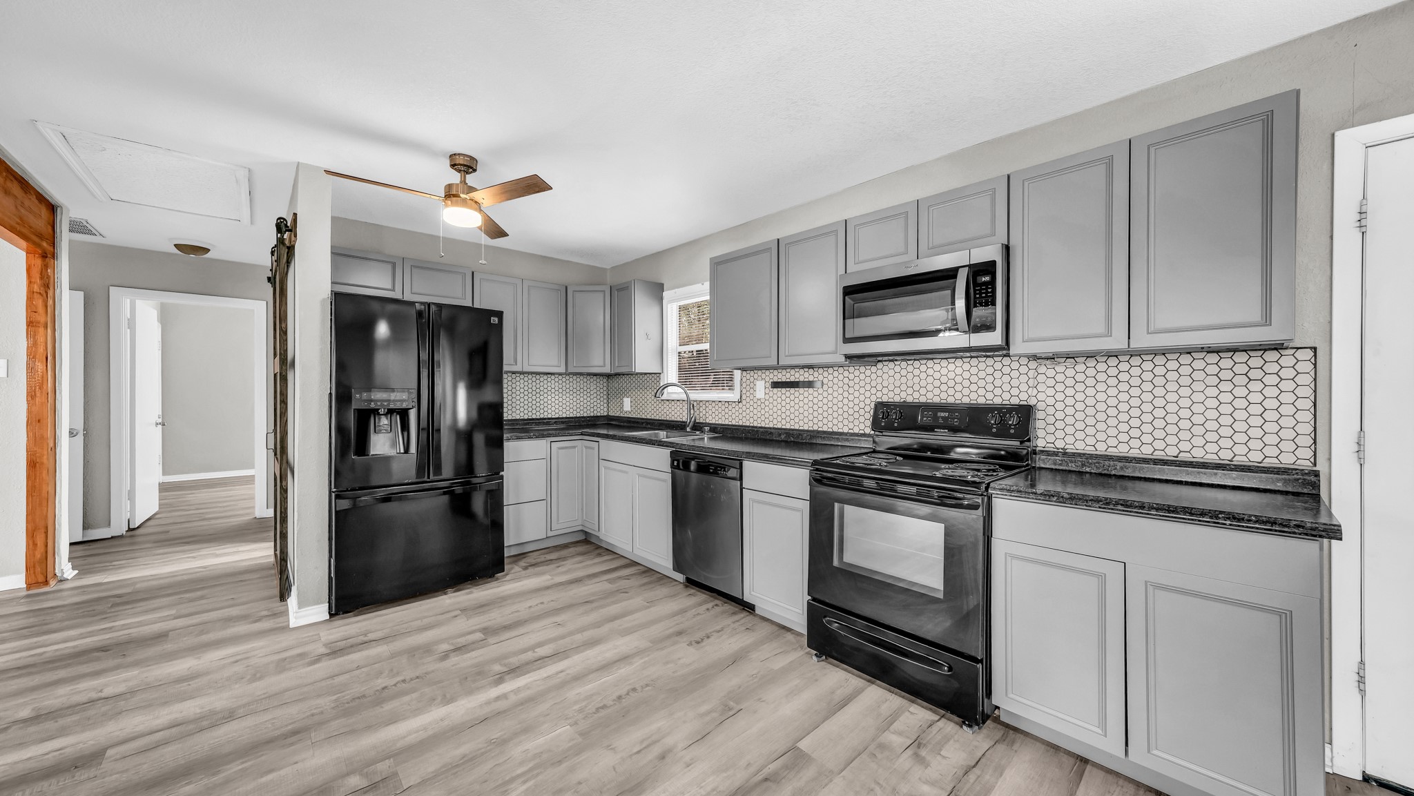 1220 S Lamar Street Weatherford TX 76086