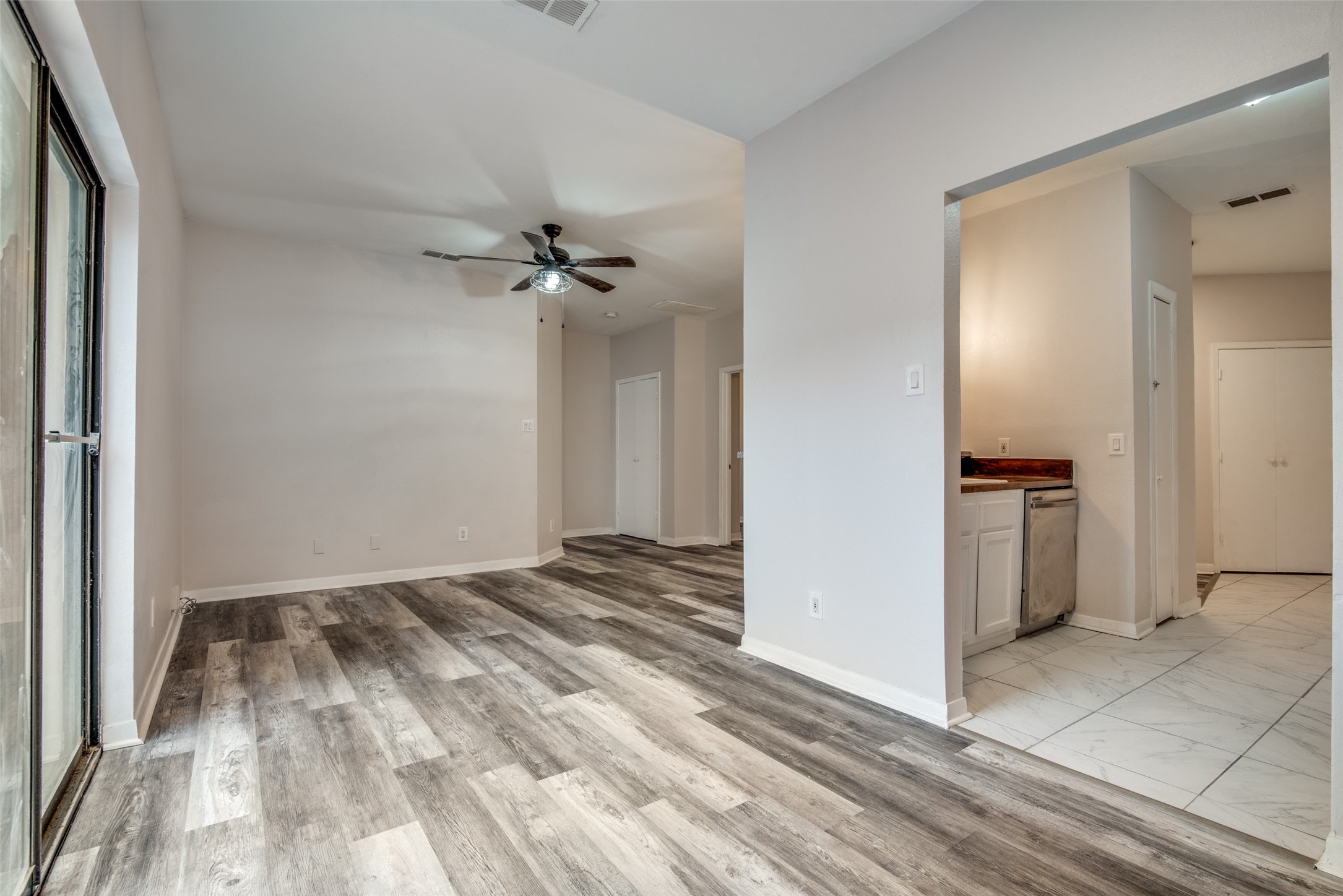 2815 Reagan Street Dallas TX 75219