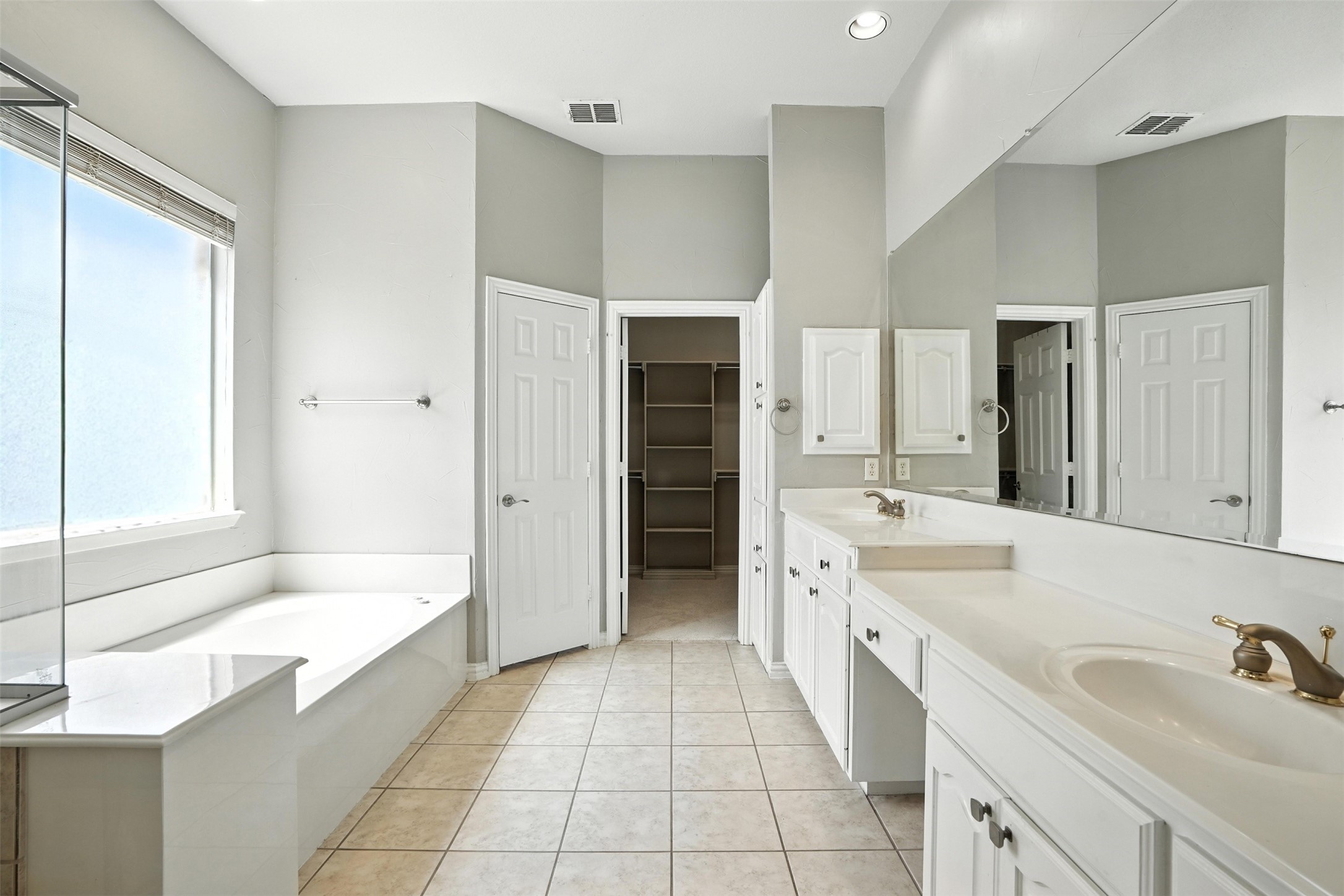 8220 Holliday Road Lantana TX 76226