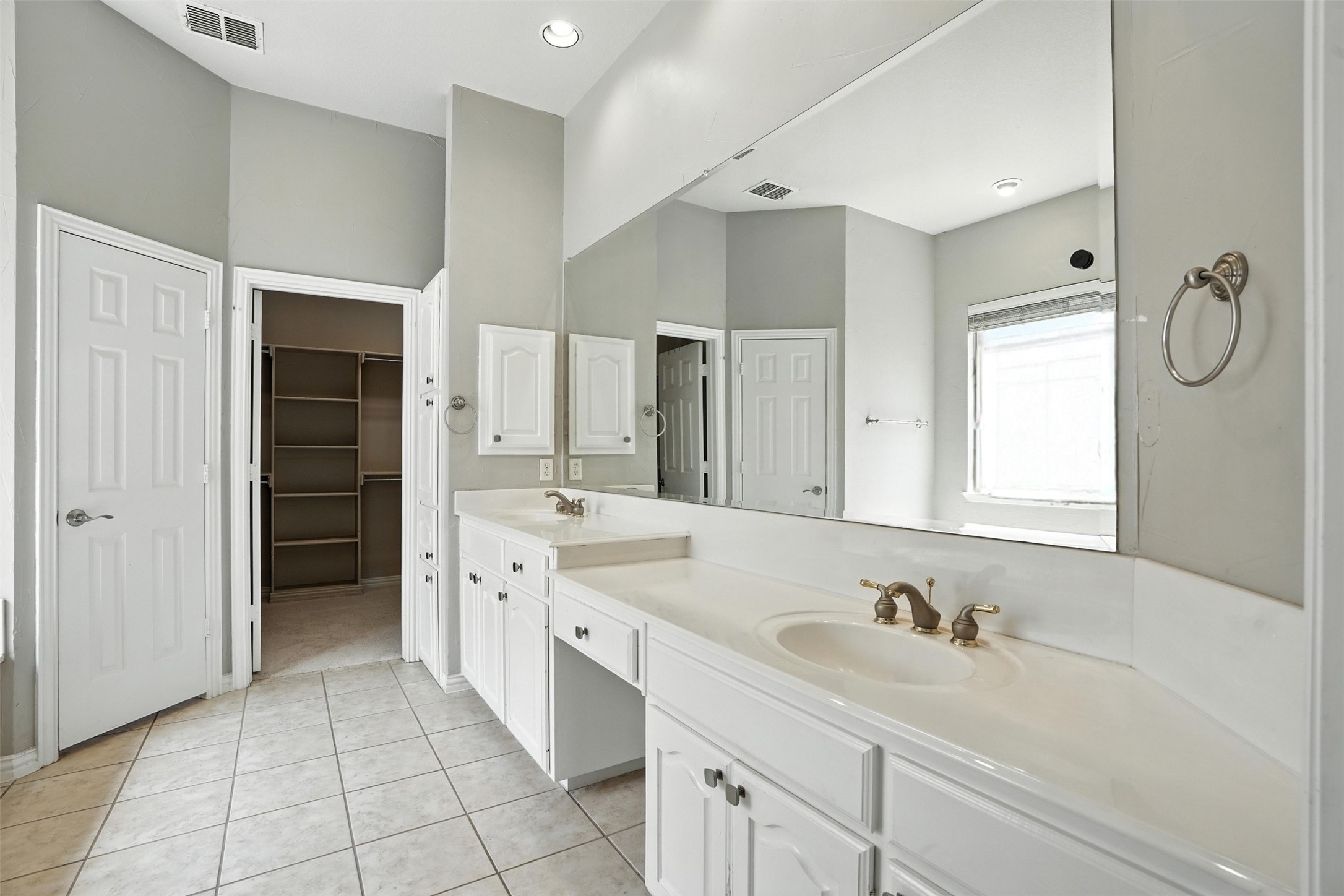 8220 Holliday Road Lantana TX 76226