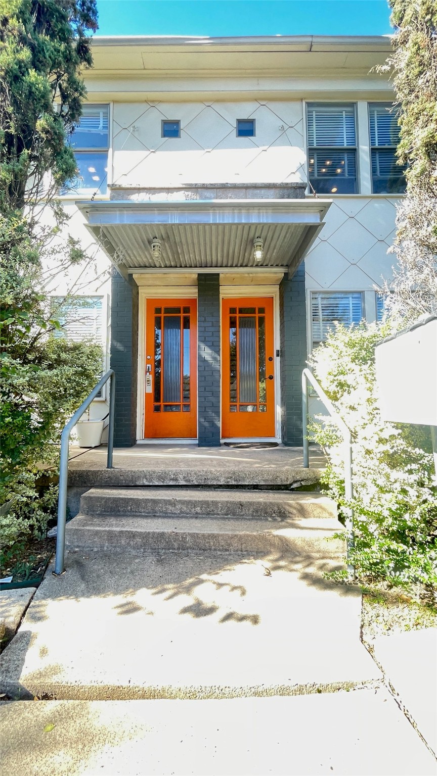 5347 Lewis Street Dallas TX 75206