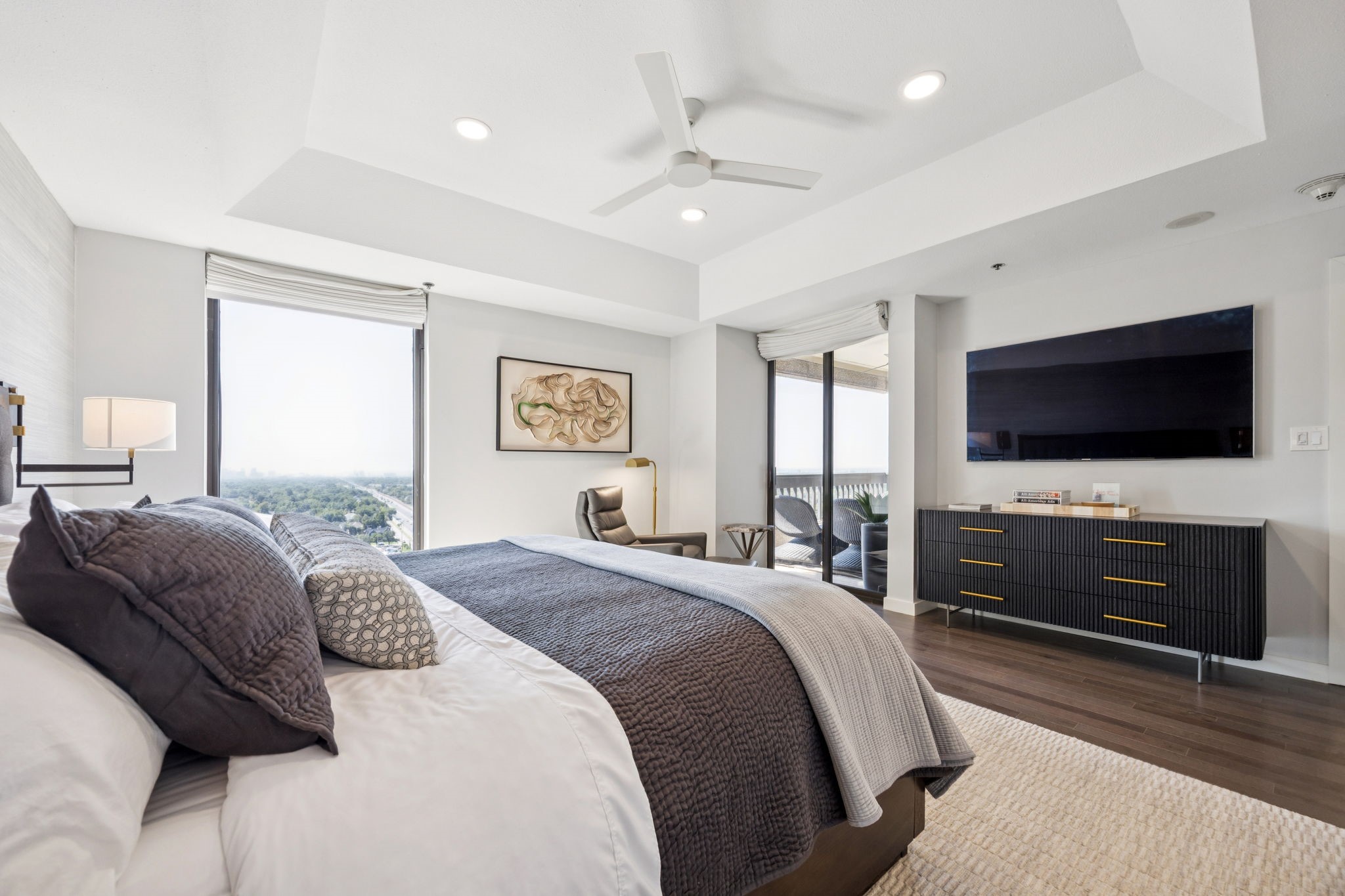 5909 Luther Lane Dallas TX 75225