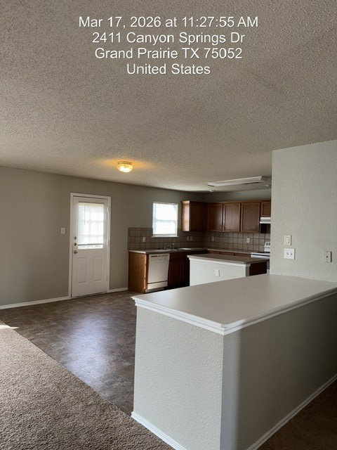 2411 Canyon Springs Grand Prairie TX 75052