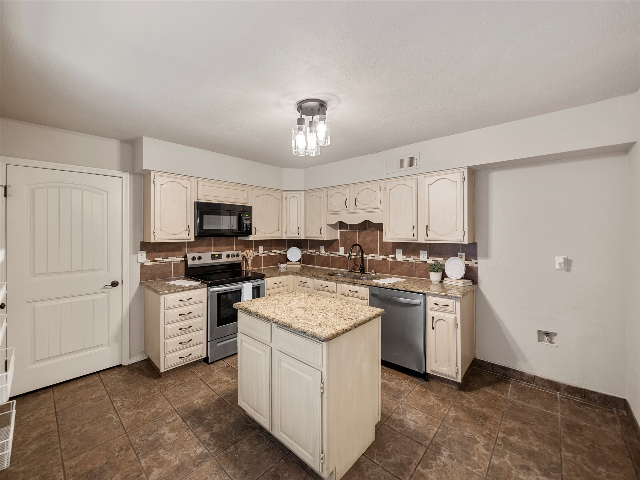 1320 Clearview Drive Allen TX 75002