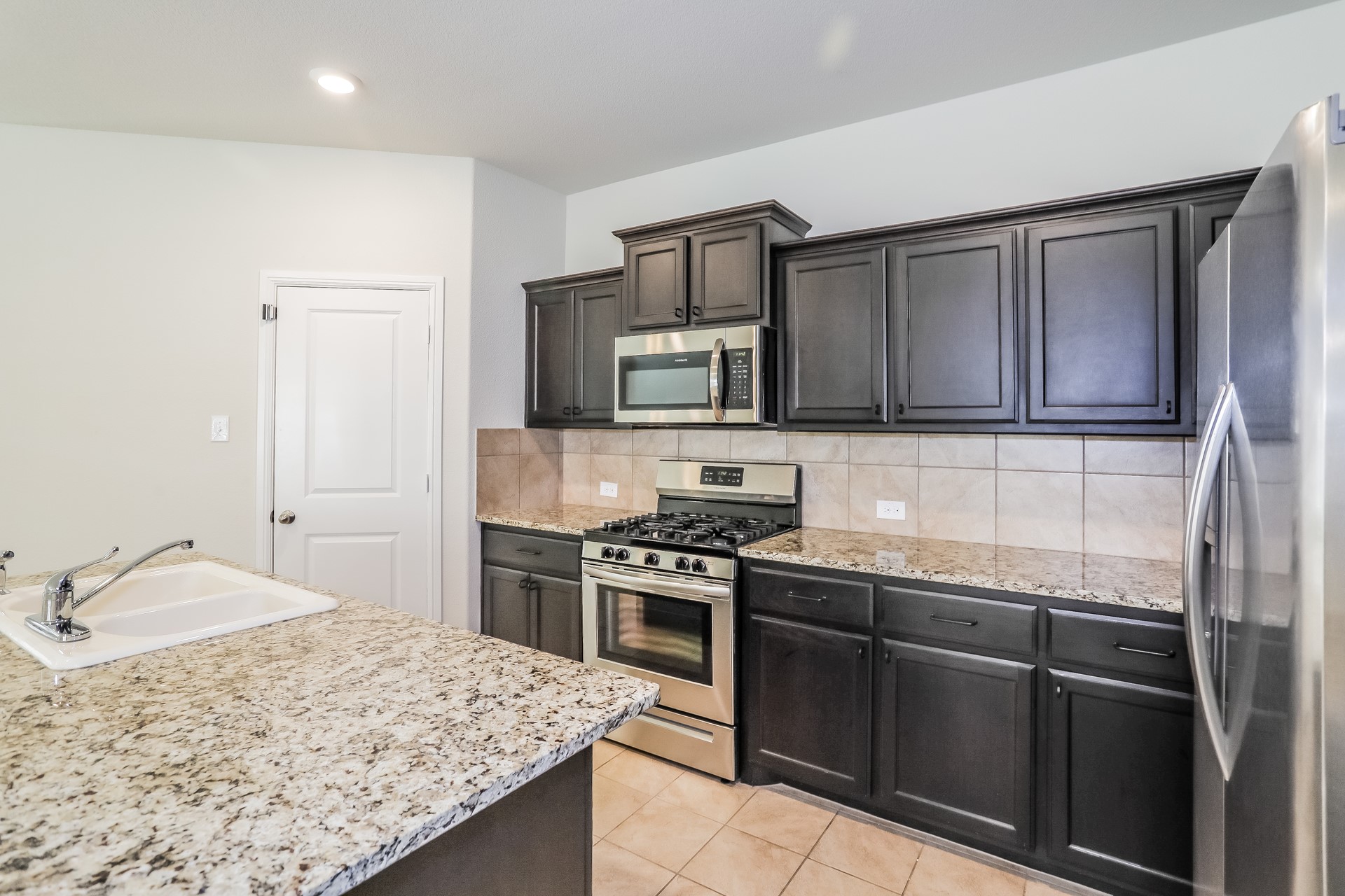 2205 Sadlers Creek Lane Fort Worth TX 76108