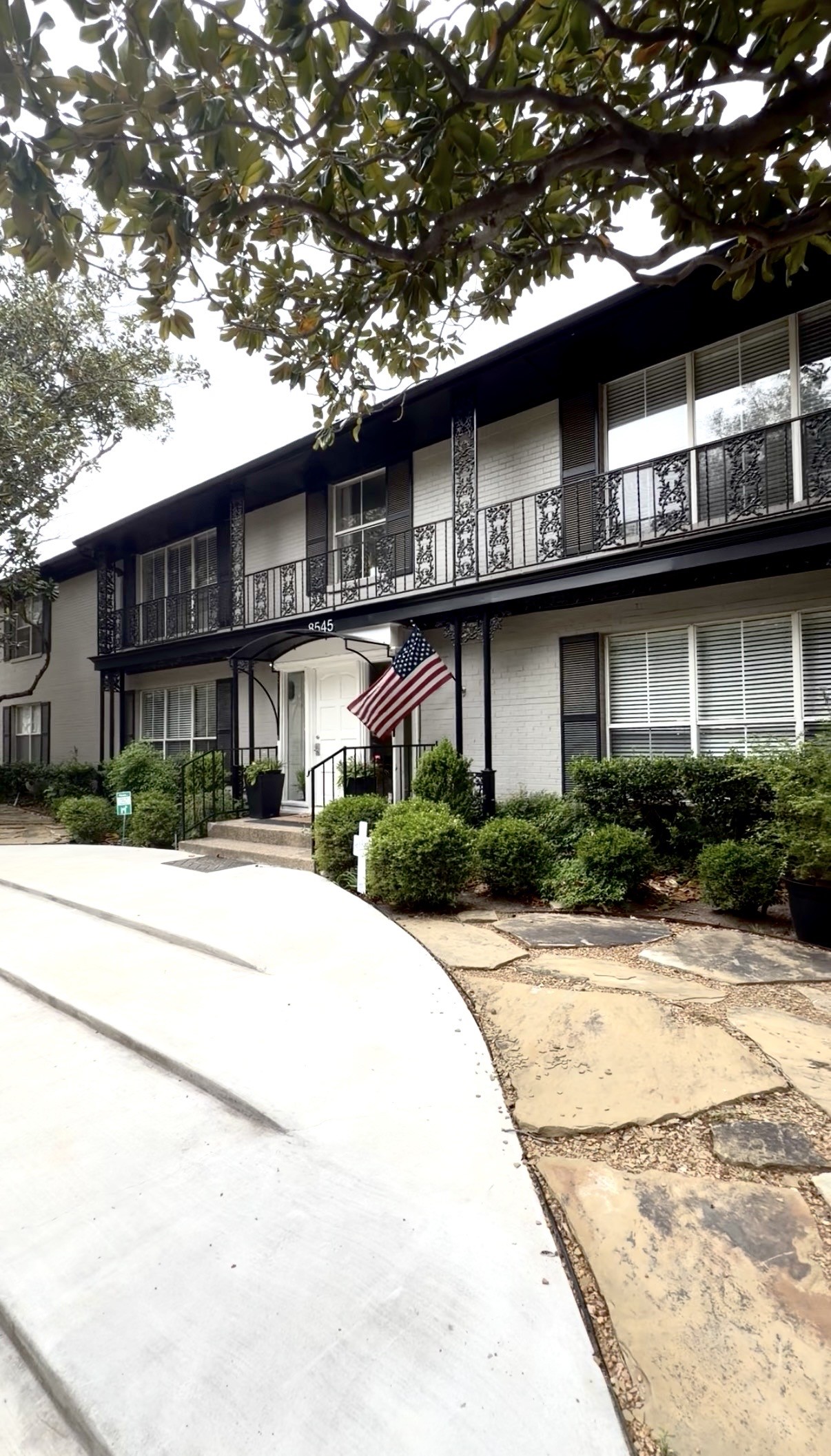 8545 Pickwick Lane Dallas TX 75225