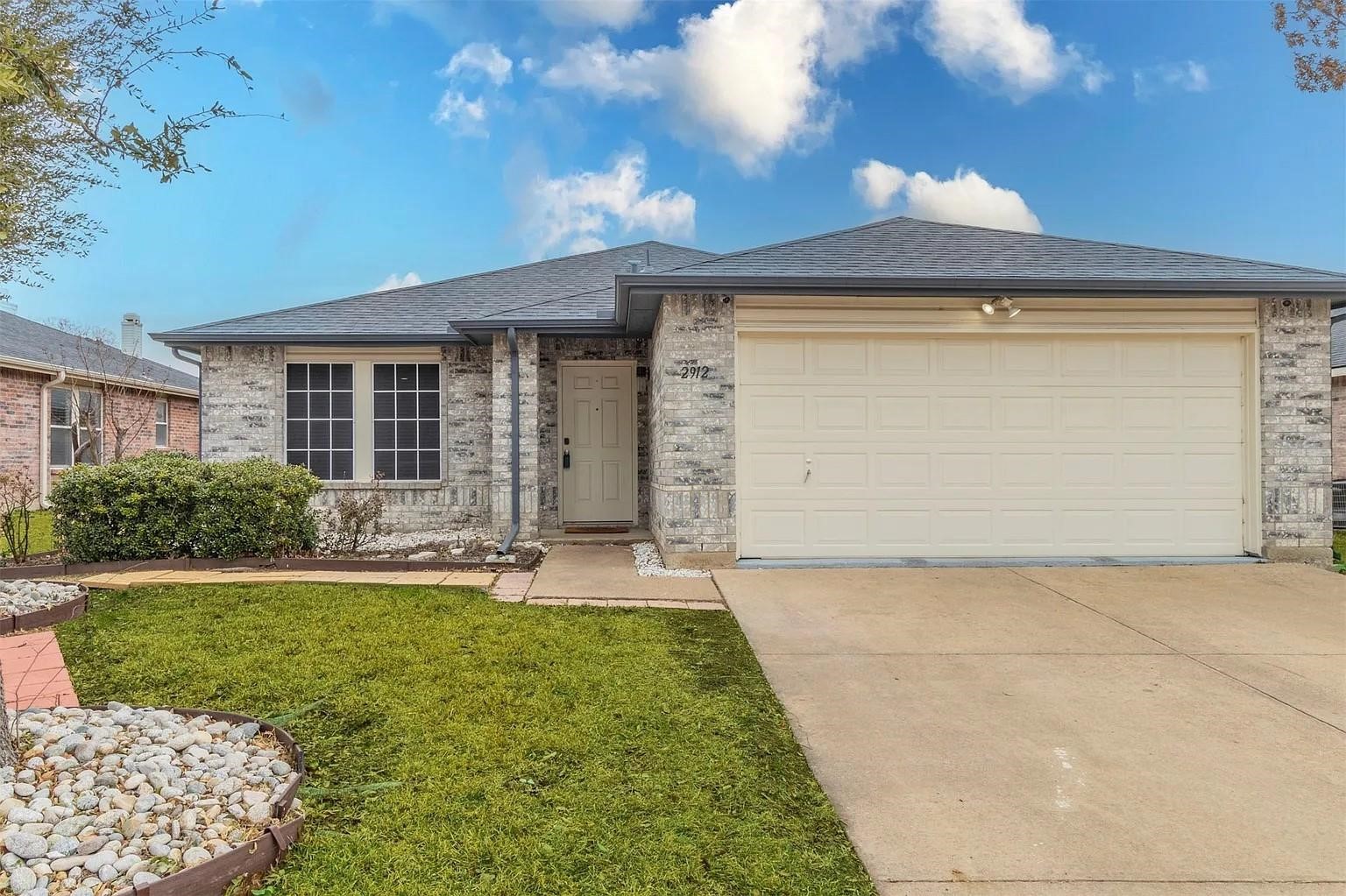 2912 Santa Sabina Grand Prairie TX 75052