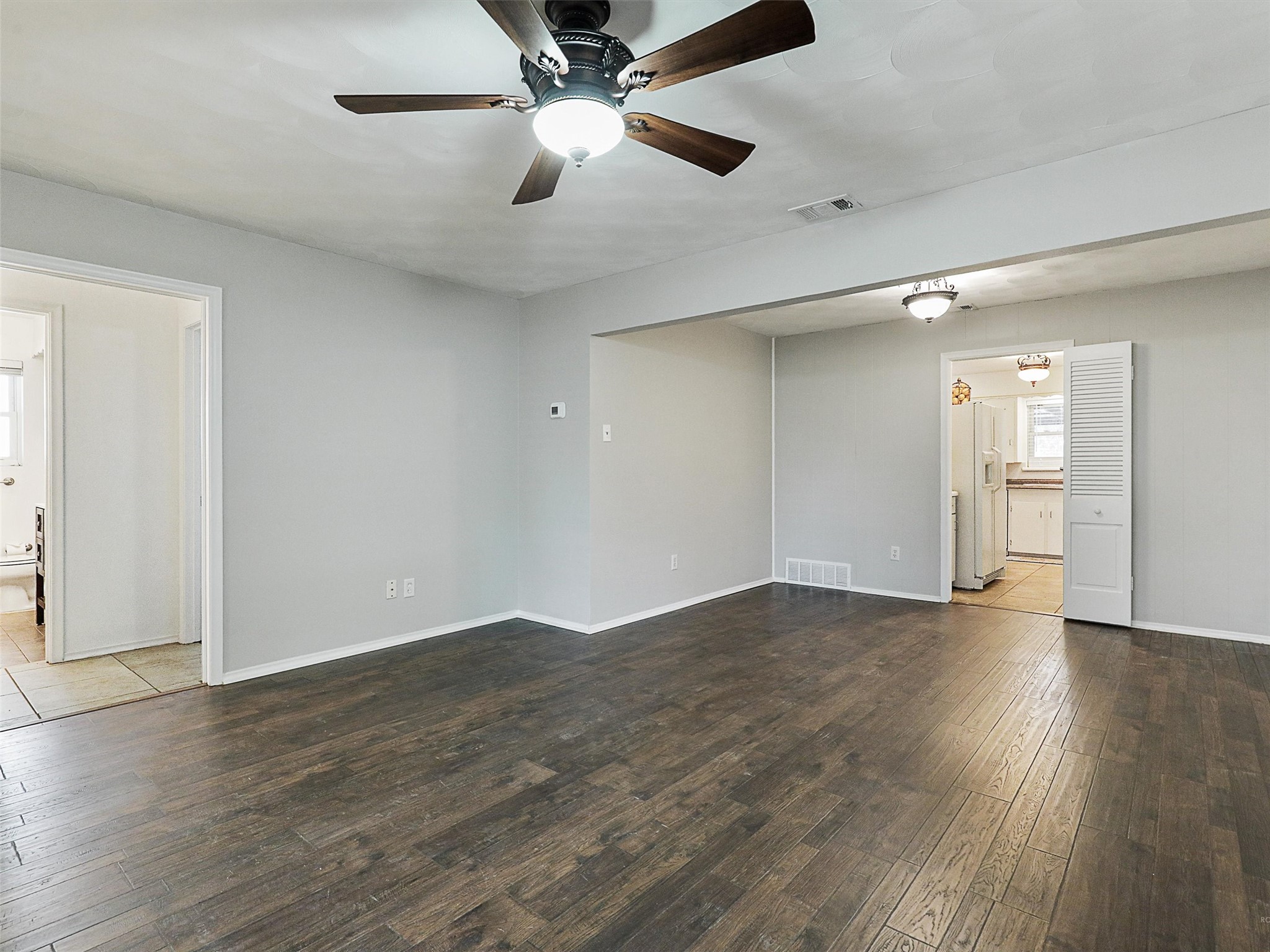 7022 Kingsbury Drive Dallas TX 75231