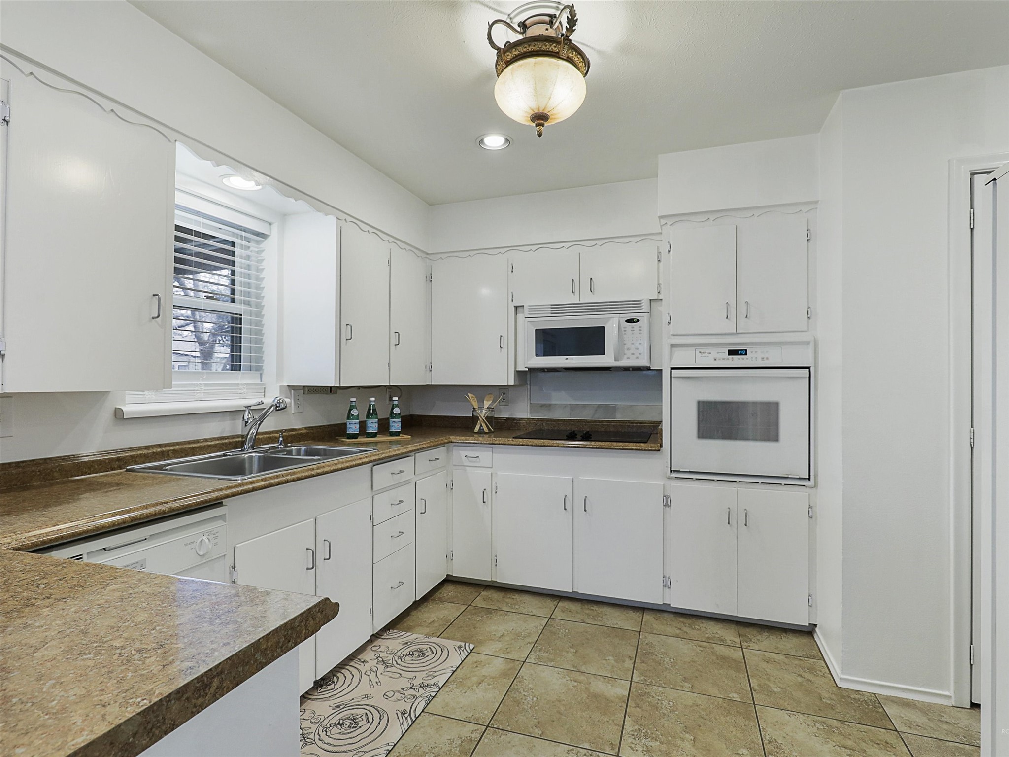 7022 Kingsbury Drive Dallas TX 75231
