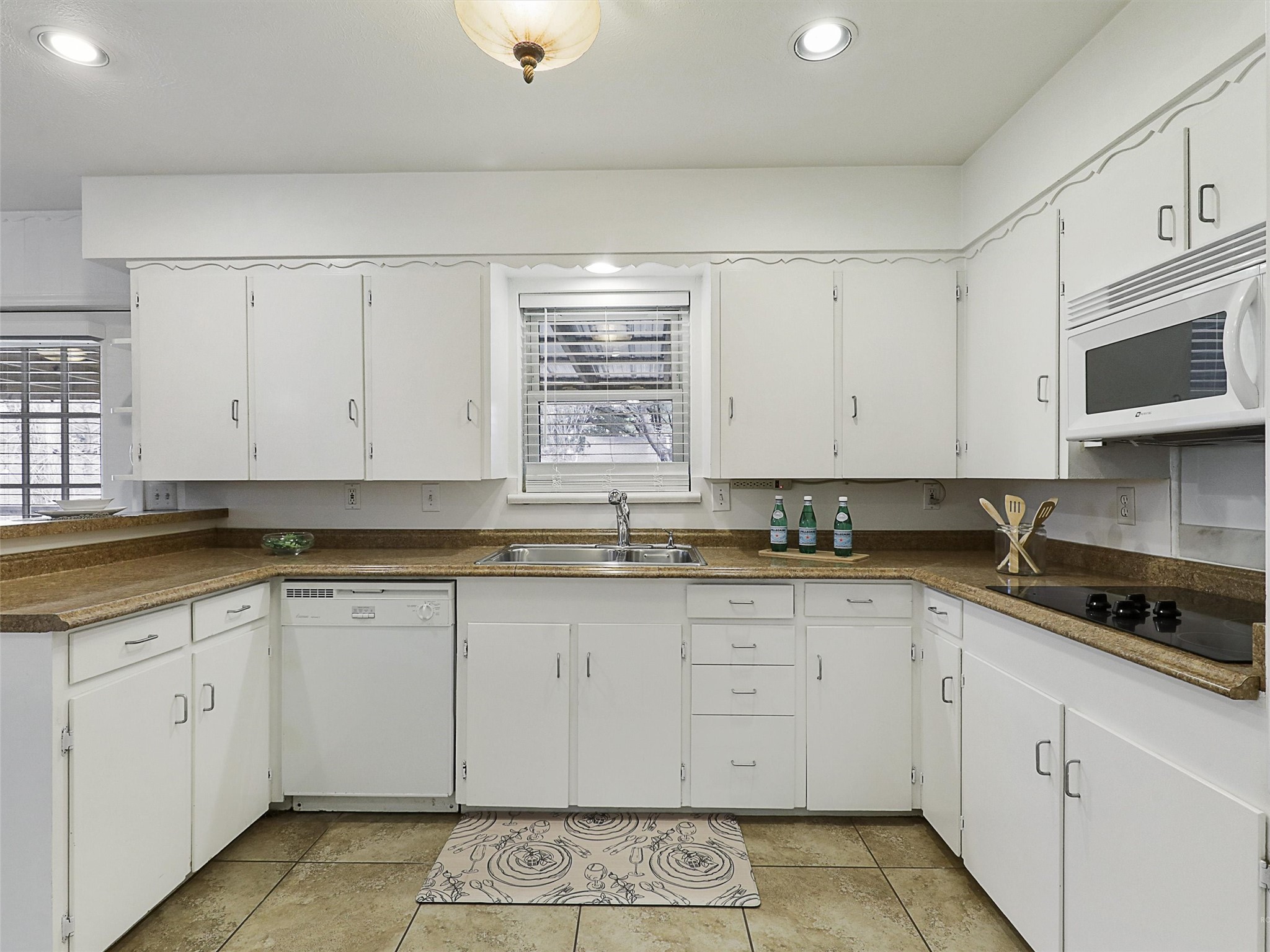 7022 Kingsbury Drive Dallas TX 75231